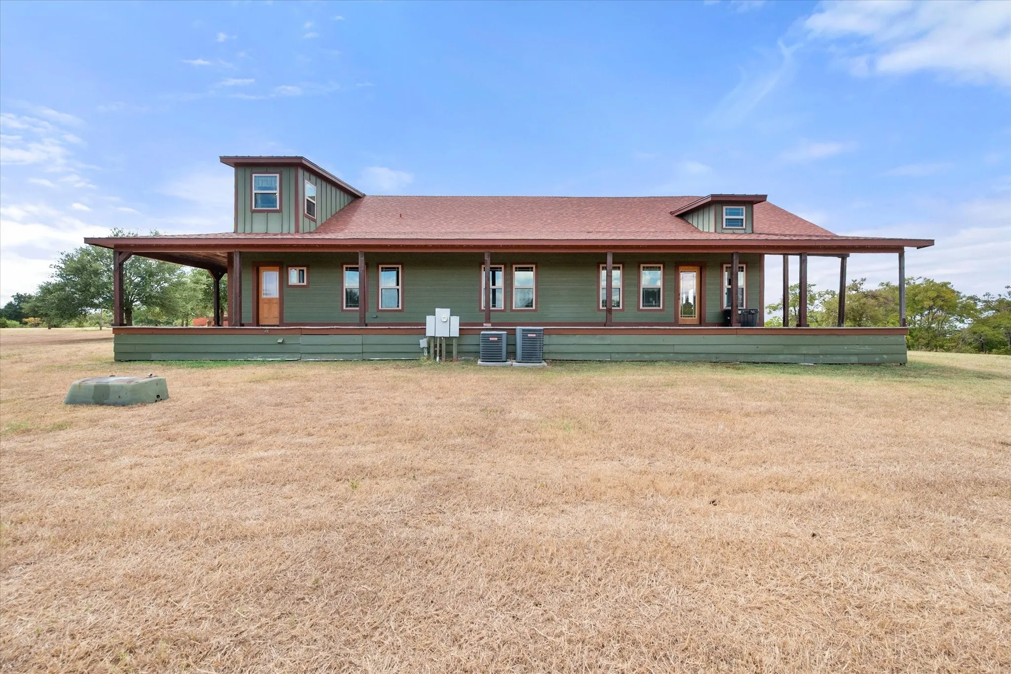Single Family Residence For Sale in Navarro County , 18860 N Fm 709 N, Dawson, Texas 76639, 4 Bedroom, 3 Bathroom, Garage spaces, 2,855 Sqft, built in 2012, mls#21376289, Real Estate Agent in Dawson, Homes For Sale in Navarro county, Homes For Sale in Dawson, Realtor in Dawson Texas, Real Estate Brokerage Independent Realty Texas, Luminita Cordes Realtor