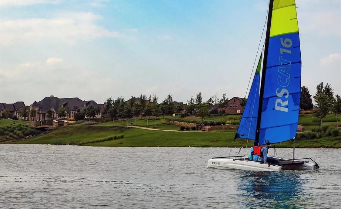 Lake Viridian and sailboats, rent sailboats and kayaks from sailing center