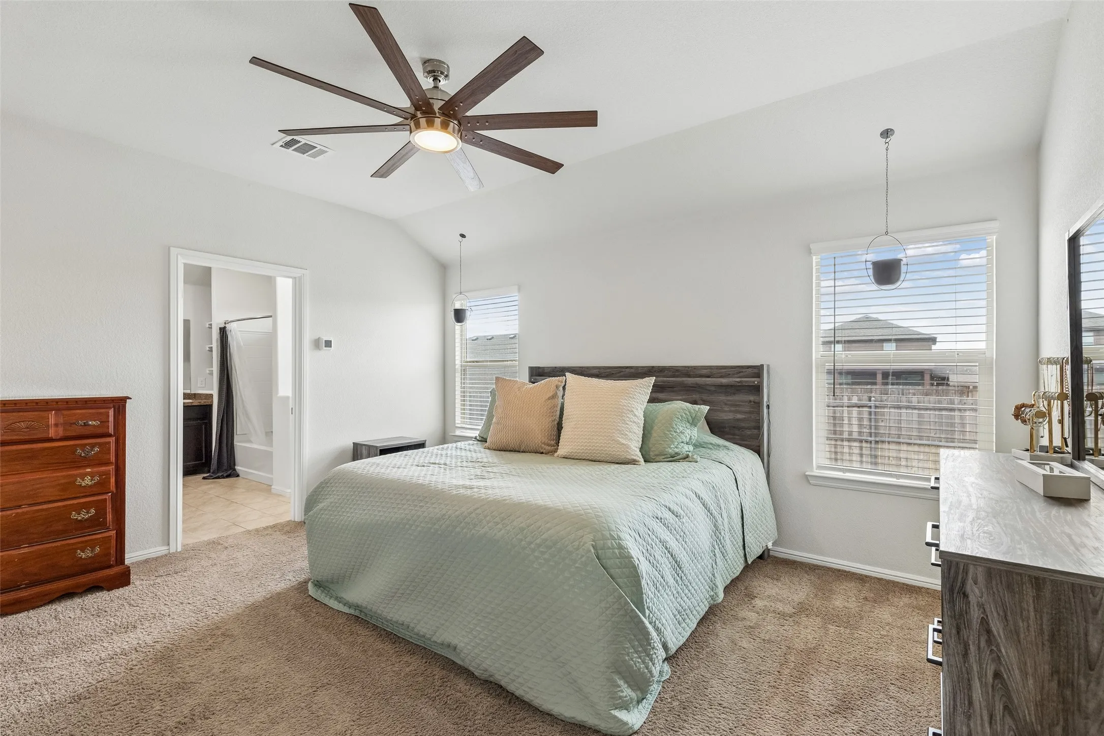 Single Family Residence For Sale in Tarrant County , 9213 Hill Topper Trail, Fort Worth, Texas 76131, 4 Bedroom, 2 Bathroom, 2 Garage spaces, 1,797 Sqft, built in 2019, mls#21373748, Real Estate Agent in Fort Worth, Homes For Sale in Tarrant county, Homes For Sale in Fort Worth, Realtor in Fort Worth Texas, Real Estate Brokerage Independent Realty Texas, Luminita Cordes Realtor
