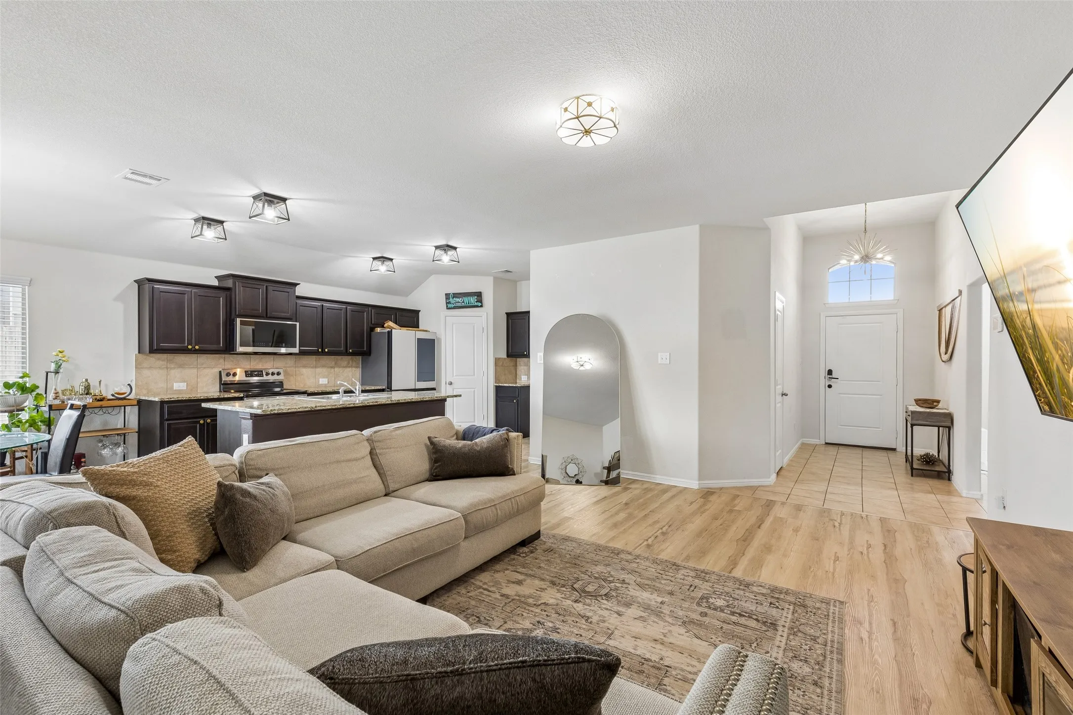 Single Family Residence For Sale in Tarrant County , 9213 Hill Topper Trail, Fort Worth, Texas 76131, 4 Bedroom, 2 Bathroom, 2 Garage spaces, 1,797 Sqft, built in 2019, mls#21373748, Real Estate Agent in Fort Worth, Homes For Sale in Tarrant county, Homes For Sale in Fort Worth, Realtor in Fort Worth Texas, Real Estate Brokerage Independent Realty Texas, Luminita Cordes Realtor