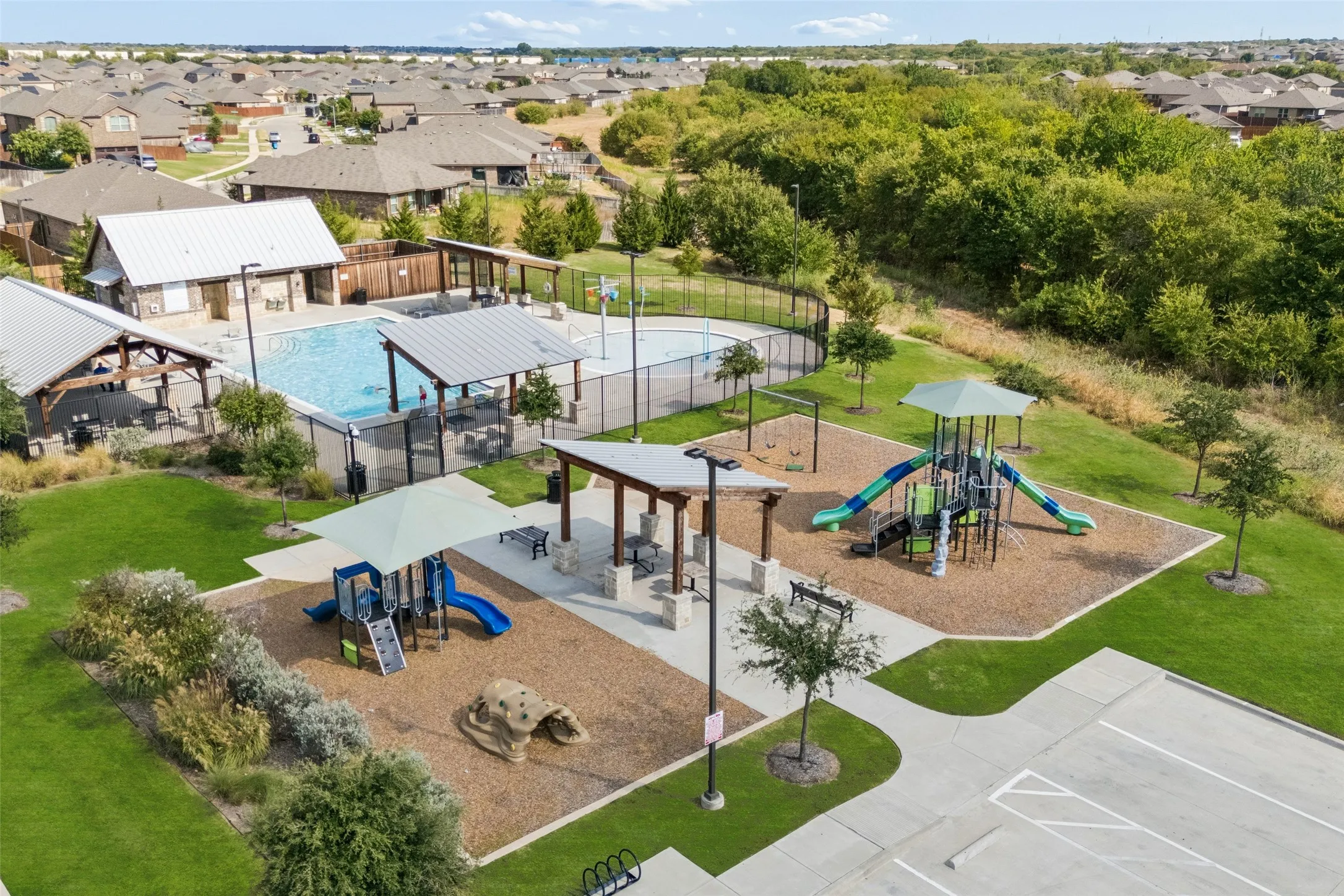 Single Family Residence For Sale in Tarrant County , 9213 Hill Topper Trail, Fort Worth, Texas 76131, 4 Bedroom, 2 Bathroom, 2 Garage spaces, 1,797 Sqft, built in 2019, mls#21373748, Real Estate Agent in Fort Worth, Homes For Sale in Tarrant county, Homes For Sale in Fort Worth, Realtor in Fort Worth Texas, Real Estate Brokerage Independent Realty Texas, Luminita Cordes Realtor