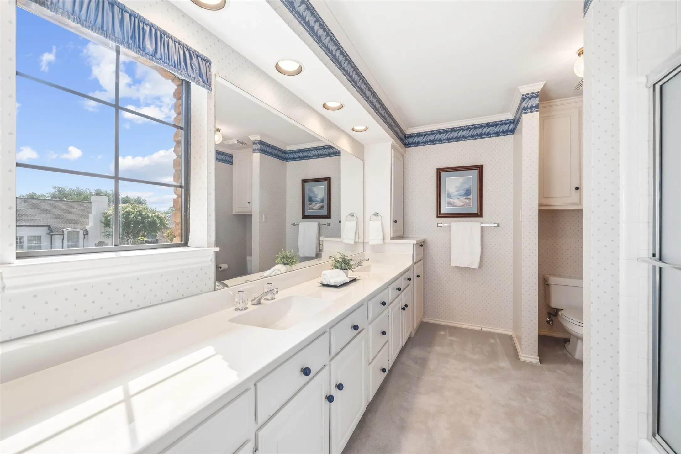 Single Family Residence For Sale in Collin County , 4428 Hollow Oak Drive, Dallas, Texas 75287, 4 Bedroom, 4 Bathroom, 2 Garage spaces, 3,605 Sqft, built in 1988, mls#21375394, Real Estate Agent in Dallas, Homes For Sale in Collin county, Homes For Sale in Dallas, Realtor in Dallas Texas, Real Estate Brokerage Independent Realty Texas, Luminita Cordes Realtor