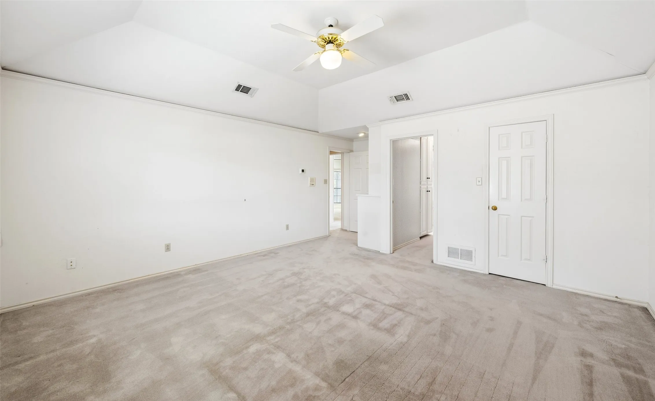Single Family Residence For Sale in Collin County , 4428 Hollow Oak Drive, Dallas, Texas 75287, 4 Bedroom, 4 Bathroom, 2 Garage spaces, 3,605 Sqft, built in 1988, mls#21375394, Real Estate Agent in Dallas, Homes For Sale in Collin county, Homes For Sale in Dallas, Realtor in Dallas Texas, Real Estate Brokerage Independent Realty Texas, Luminita Cordes Realtor