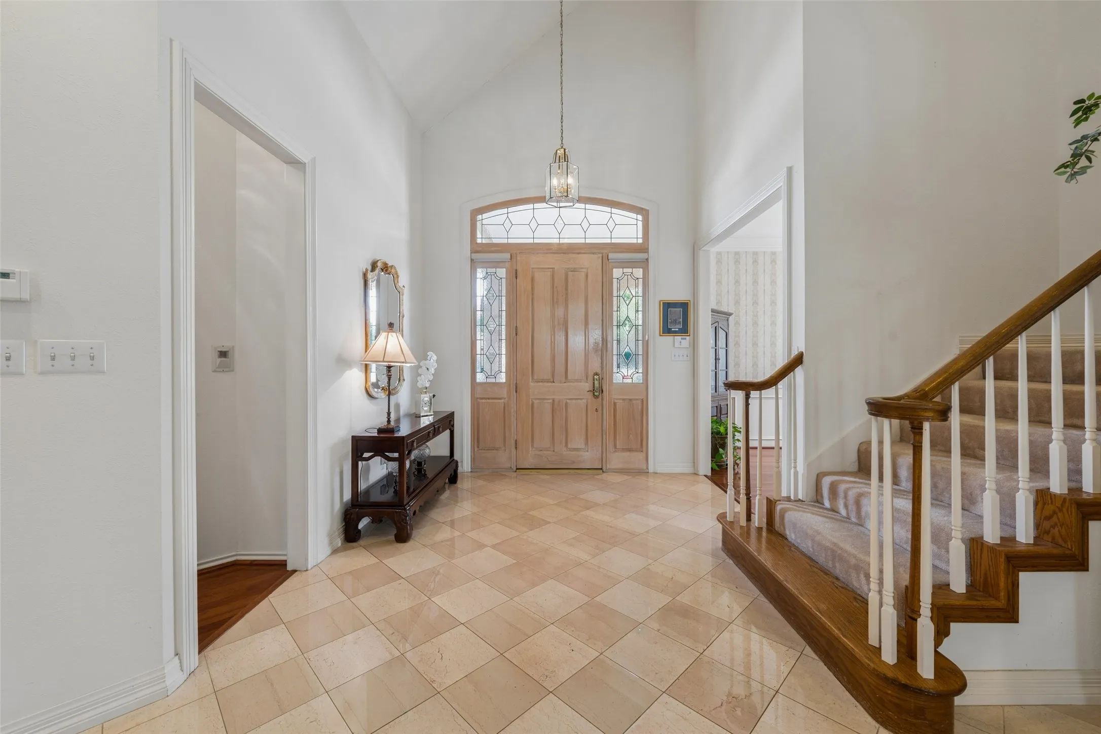 Single Family Residence For Sale in Collin County , 4428 Hollow Oak Drive, Dallas, Texas 75287, 4 Bedroom, 4 Bathroom, 2 Garage spaces, 3,605 Sqft, built in 1988, mls#21375394, Real Estate Agent in Dallas, Homes For Sale in Collin county, Homes For Sale in Dallas, Realtor in Dallas Texas, Real Estate Brokerage Independent Realty Texas, Luminita Cordes Realtor