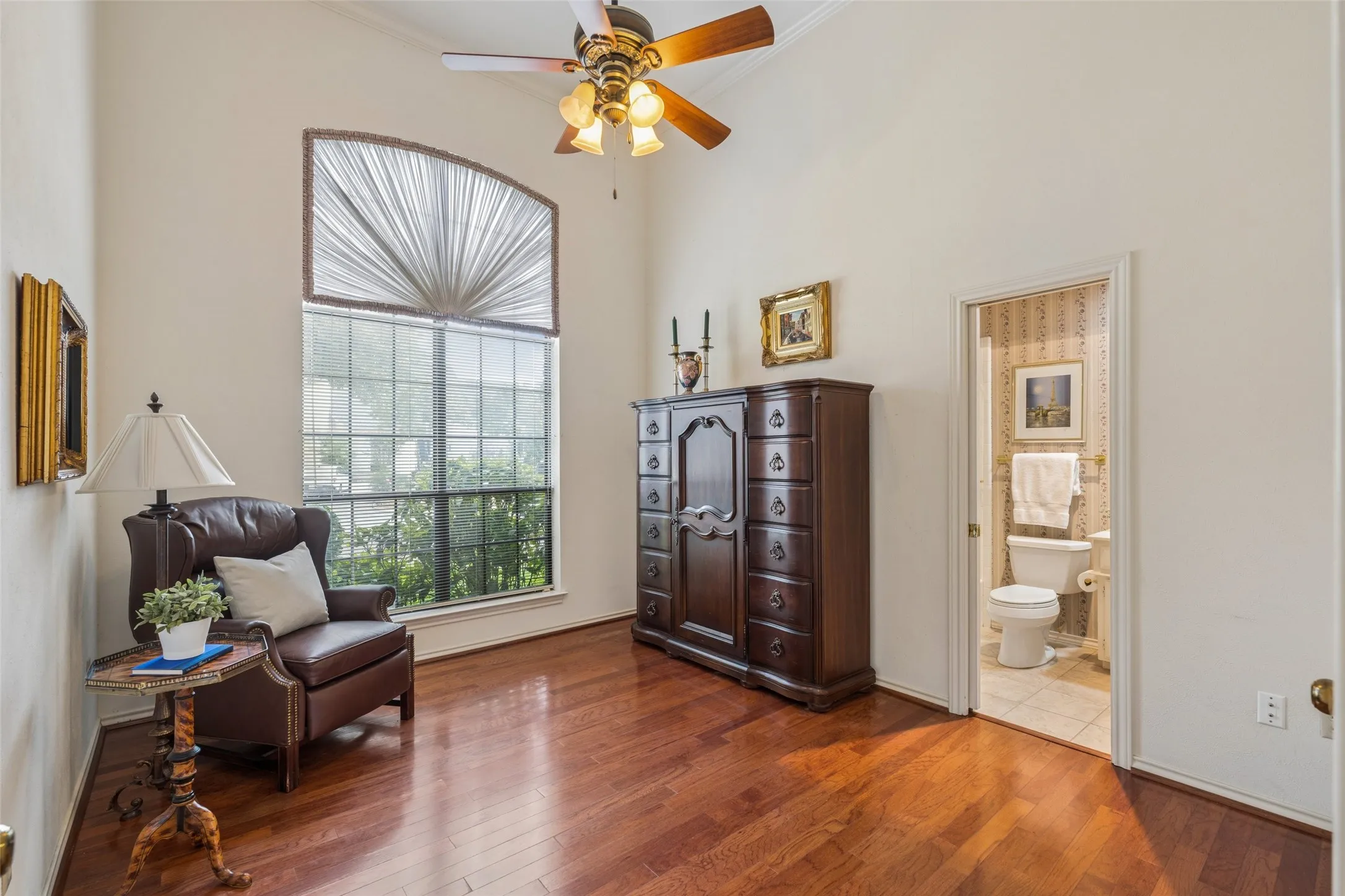 Single Family Residence For Sale in Collin County , 4428 Hollow Oak Drive, Dallas, Texas 75287, 4 Bedroom, 4 Bathroom, 2 Garage spaces, 3,605 Sqft, built in 1988, mls#21375394, Real Estate Agent in Dallas, Homes For Sale in Collin county, Homes For Sale in Dallas, Realtor in Dallas Texas, Real Estate Brokerage Independent Realty Texas, Luminita Cordes Realtor