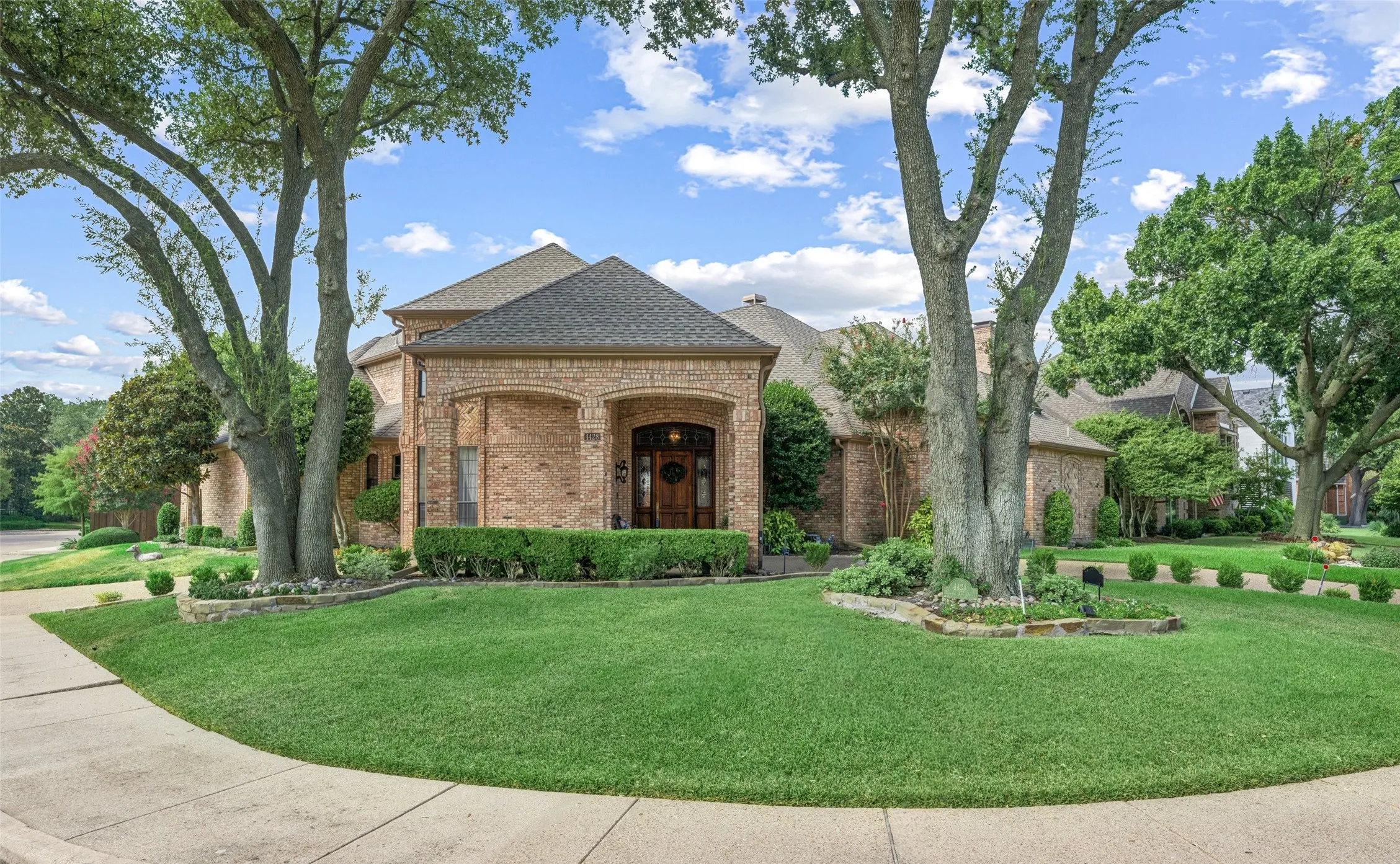 Single Family Residence For Sale in Collin County , 4428 Hollow Oak Drive, Dallas, Texas 75287, 4 Bedroom, 4 Bathroom, 2 Garage spaces, 3,605 Sqft, built in 1988, mls#21375394, Real Estate Agent in Dallas, Homes For Sale in Collin county, Homes For Sale in Dallas, Realtor in Dallas Texas, Real Estate Brokerage Independent Realty Texas, Luminita Cordes Realtor