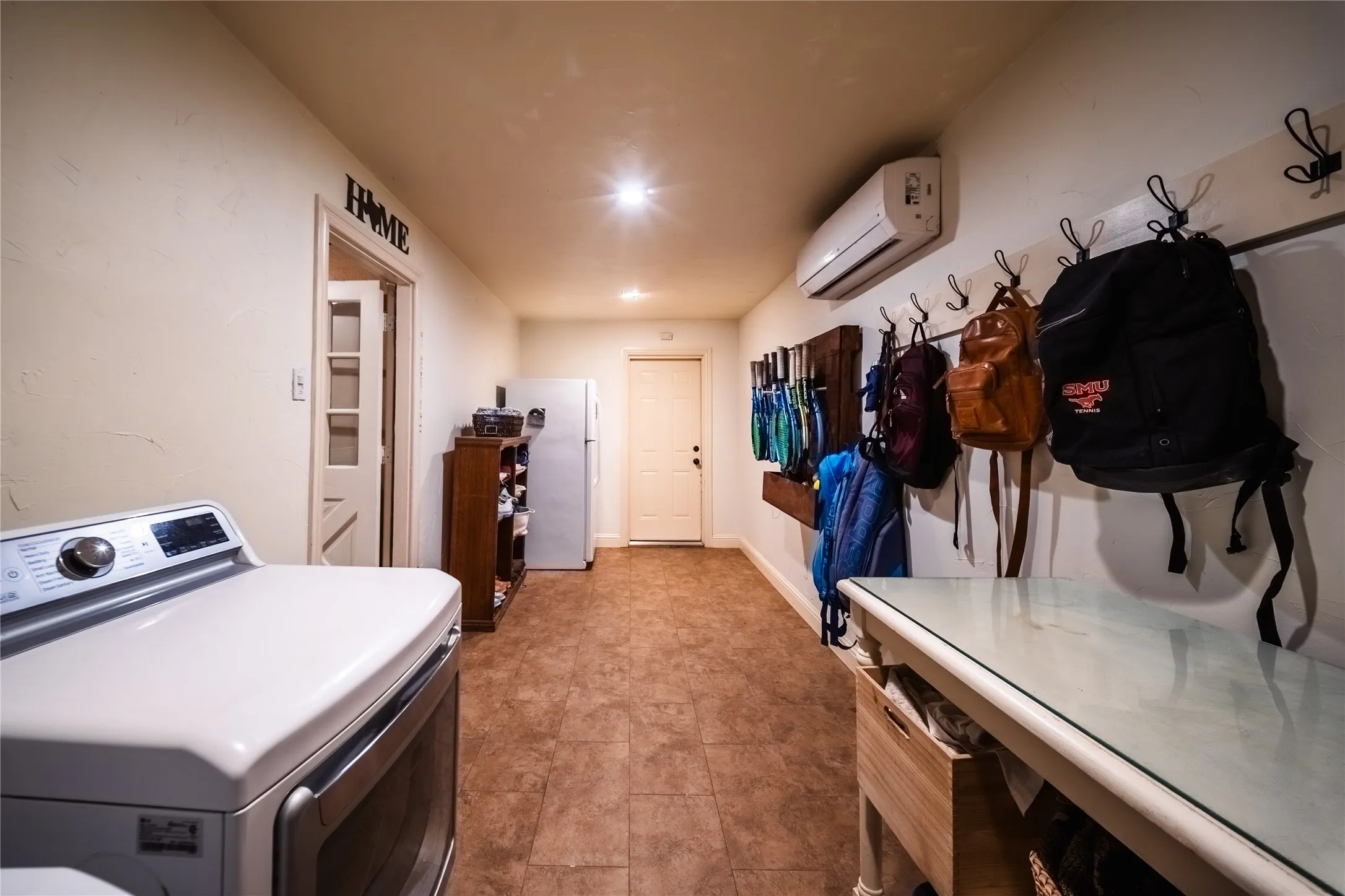 Single Family Residence For Rent in Tarrant County , 455 Love Henry Court, Southlake, Texas 76092, 4 Bedroom, 3 Bathroom, 3 Garage spaces, 3,637 Sqft, built in 1973, mls#21375287, Real Estate Agent in Southlake, Homes For Rent in Tarrant county, Homes For Rent in Southlake, Realtor in Southlake Texas, Real Estate Brokerage Independent Realty Texas, Luminita Cordes Realtor