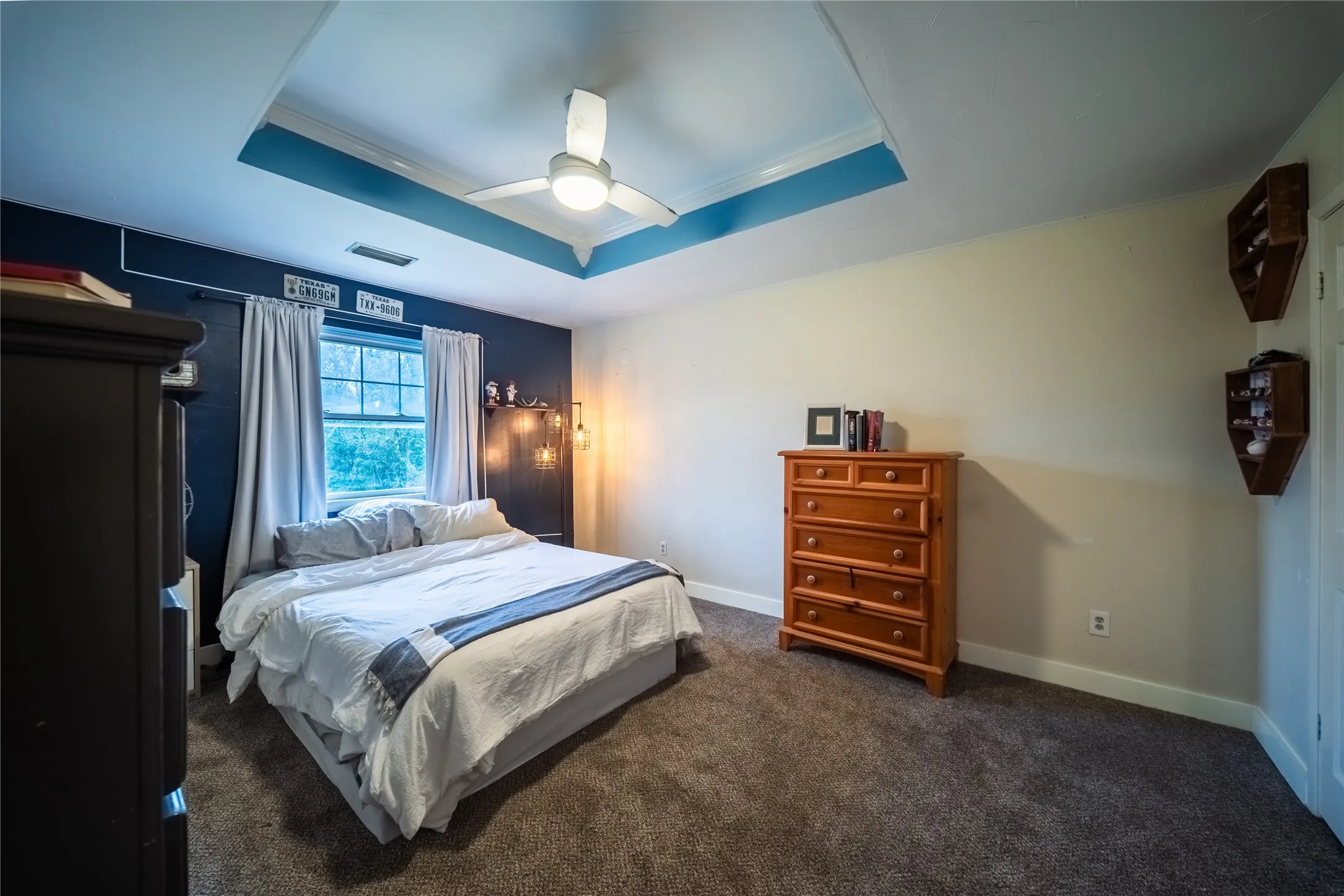 Single Family Residence For Rent in Tarrant County , 455 Love Henry Court, Southlake, Texas 76092, 4 Bedroom, 3 Bathroom, 3 Garage spaces, 3,637 Sqft, built in 1973, mls#21375287, Real Estate Agent in Southlake, Homes For Rent in Tarrant county, Homes For Rent in Southlake, Realtor in Southlake Texas, Real Estate Brokerage Independent Realty Texas, Luminita Cordes Realtor