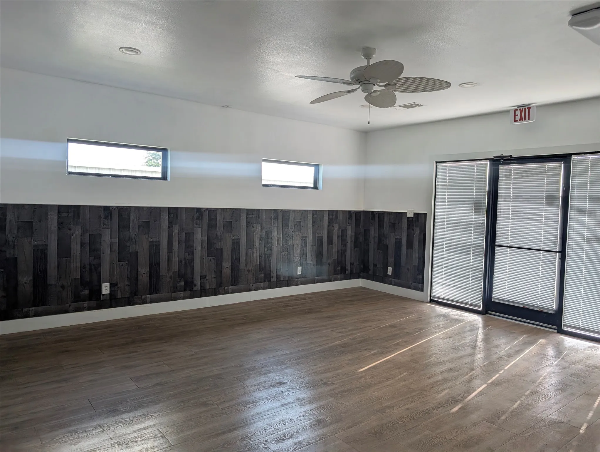 Office For Sale in Ellis County , 431 N State Highway 342, Red Oak, Texas 75154, 0, 0, Garage spaces, 0 Sqft, built in 2018, mls#21376396, Real Estate Agent in Red Oak, Homes For Sale in Ellis county, Homes For Sale in Red Oak, Realtor in Red Oak Texas, Real Estate Brokerage Independent Realty Texas, Luminita Cordes Realtor