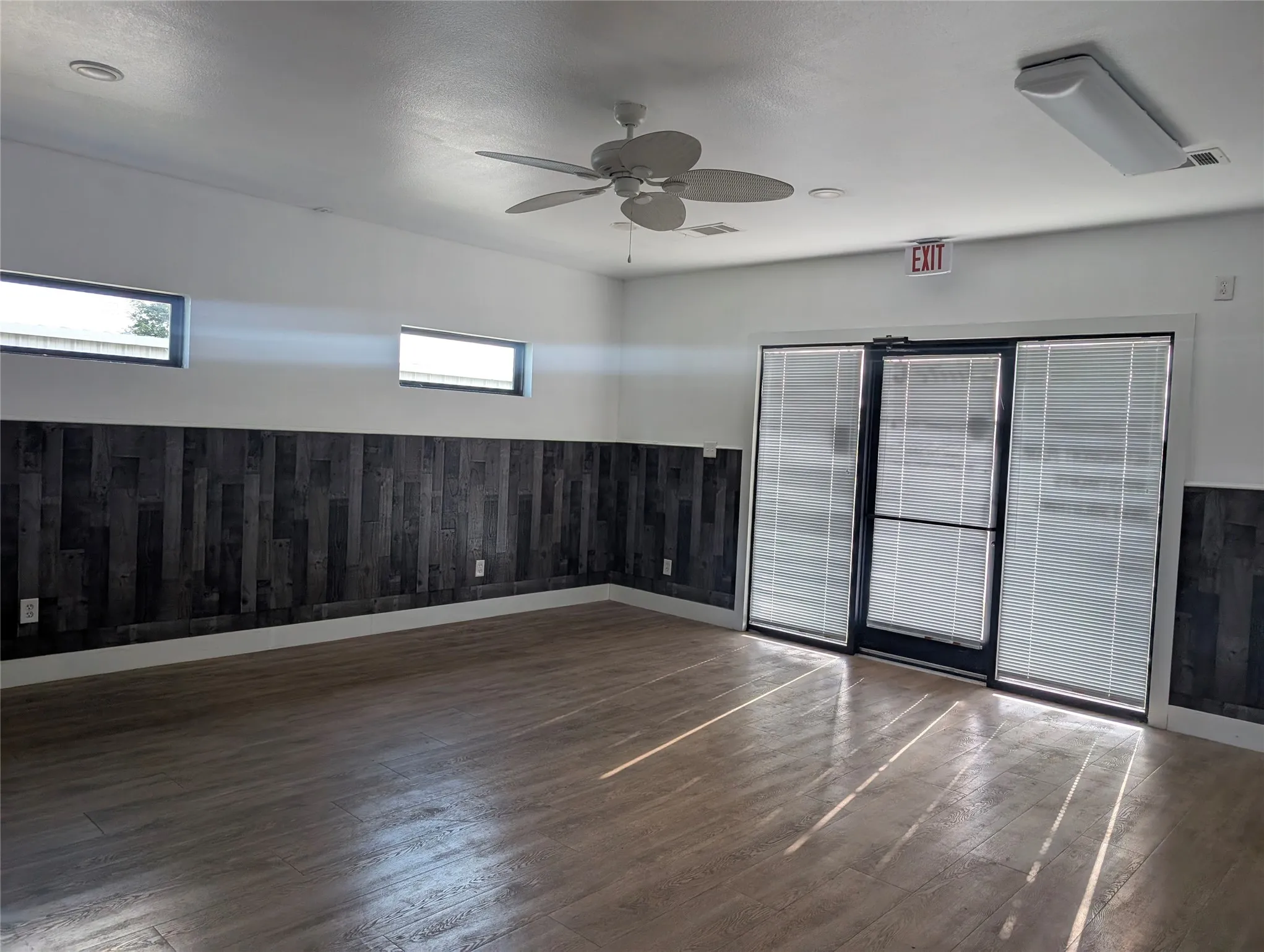 Office For Sale in Ellis County , 431 N State Highway 342, Red Oak, Texas 75154, 0, 0, Garage spaces, 0 Sqft, built in 2018, mls#21376396, Real Estate Agent in Red Oak, Homes For Sale in Ellis county, Homes For Sale in Red Oak, Realtor in Red Oak Texas, Real Estate Brokerage Independent Realty Texas, Luminita Cordes Realtor