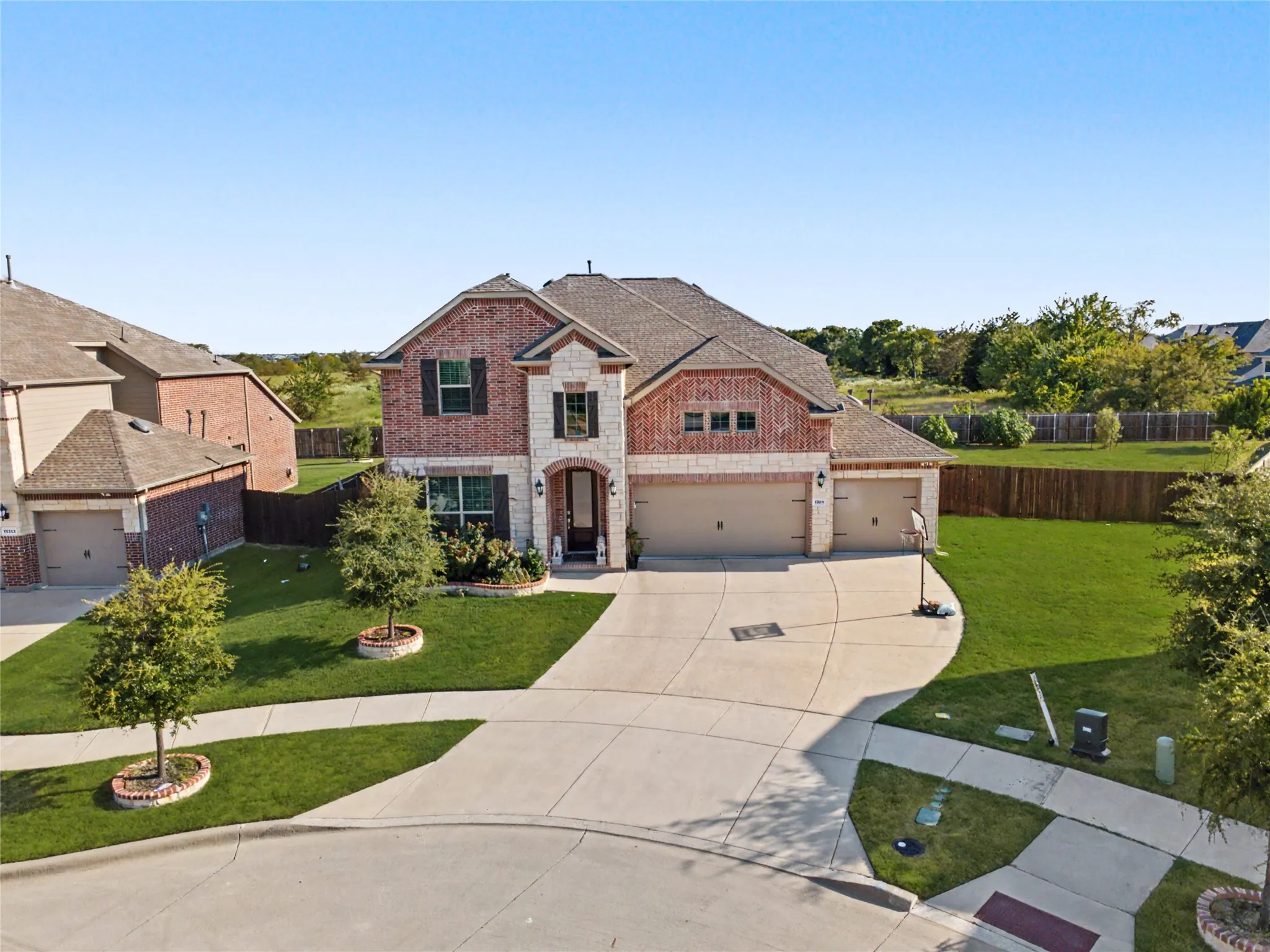 Single Family Residence For Sale in Collin County , 10011 Sovereign Drive, Frisco, Texas 75035, 4 Bedroom, 4 Bathroom, 2 Garage spaces, 3,183 Sqft, built in 2021, mls#21376498, Real Estate Agent in Frisco, Homes For Sale in Collin county, Homes For Sale in Frisco, Realtor in Frisco Texas, Real Estate Brokerage Independent Realty Texas, Luminita Cordes Realtor