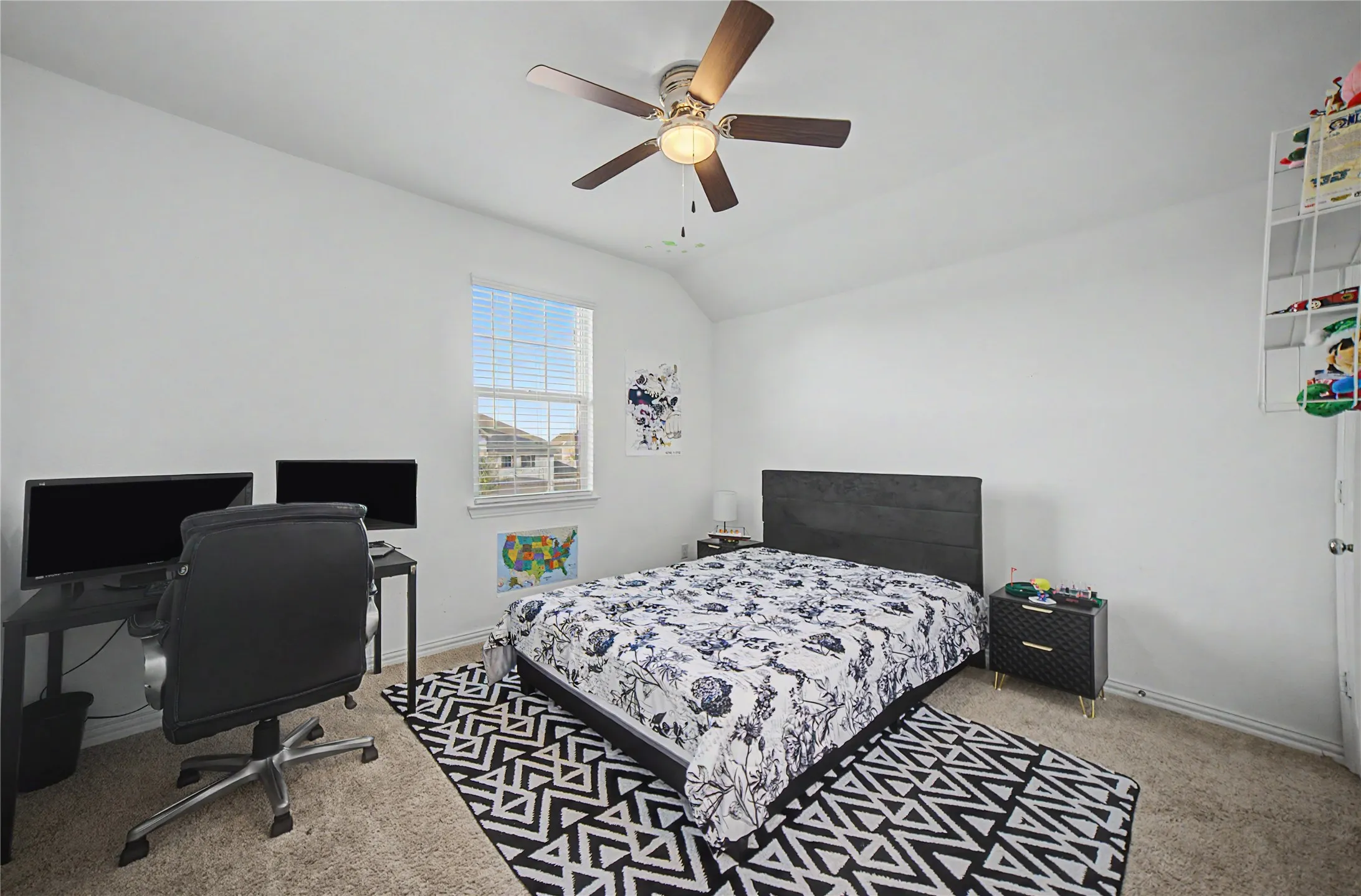 Single Family Residence For Sale in Collin County , 10011 Sovereign Drive, Frisco, Texas 75035, 4 Bedroom, 4 Bathroom, 2 Garage spaces, 3,183 Sqft, built in 2021, mls#21376498, Real Estate Agent in Frisco, Homes For Sale in Collin county, Homes For Sale in Frisco, Realtor in Frisco Texas, Real Estate Brokerage Independent Realty Texas, Luminita Cordes Realtor