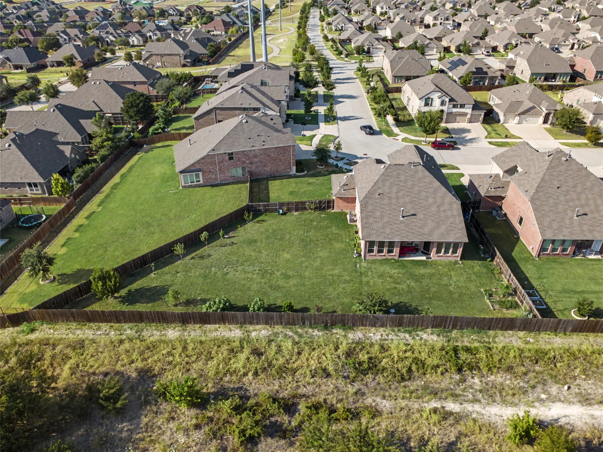 Single Family Residence For Sale in Collin County , 10011 Sovereign Drive, Frisco, Texas 75035, 4 Bedroom, 4 Bathroom, 2 Garage spaces, 3,183 Sqft, built in 2021, mls#21376498, Real Estate Agent in Frisco, Homes For Sale in Collin county, Homes For Sale in Frisco, Realtor in Frisco Texas, Real Estate Brokerage Independent Realty Texas, Luminita Cordes Realtor