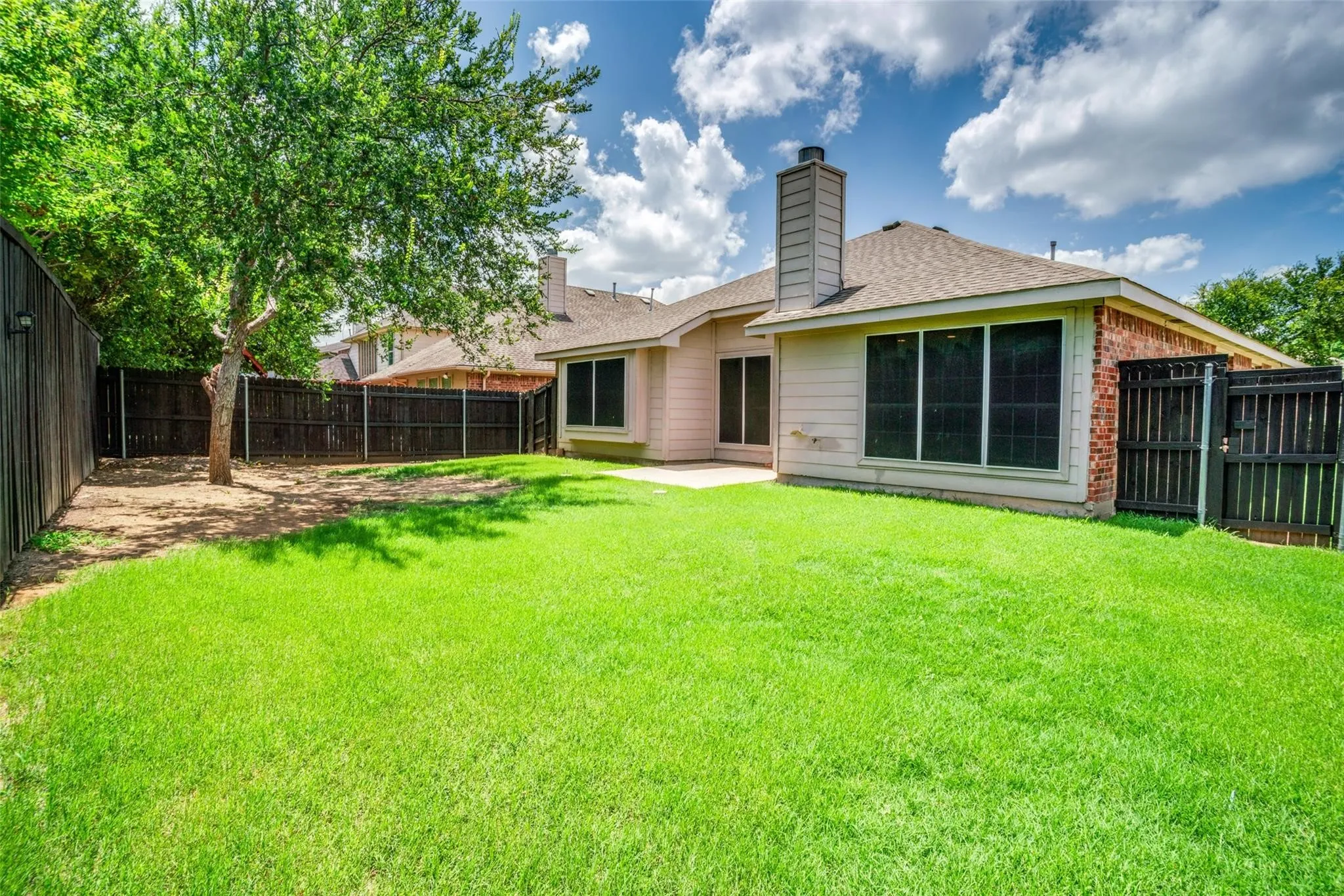 Single Family Residence For Rent in Collin County , 3925 La Tierra Linda Trail, Mc Kinney, Texas 75070, 3 Bedroom, 2 Bathroom, 2 Garage spaces, 1,919 Sqft, built in 2006, mls#21374944, Real Estate Agent in Mc Kinney, Homes For Rent in Collin county, Homes For Rent in Mc Kinney, Realtor in Mc Kinney Texas, Real Estate Brokerage Independent Realty Texas, Luminita Cordes Realtor