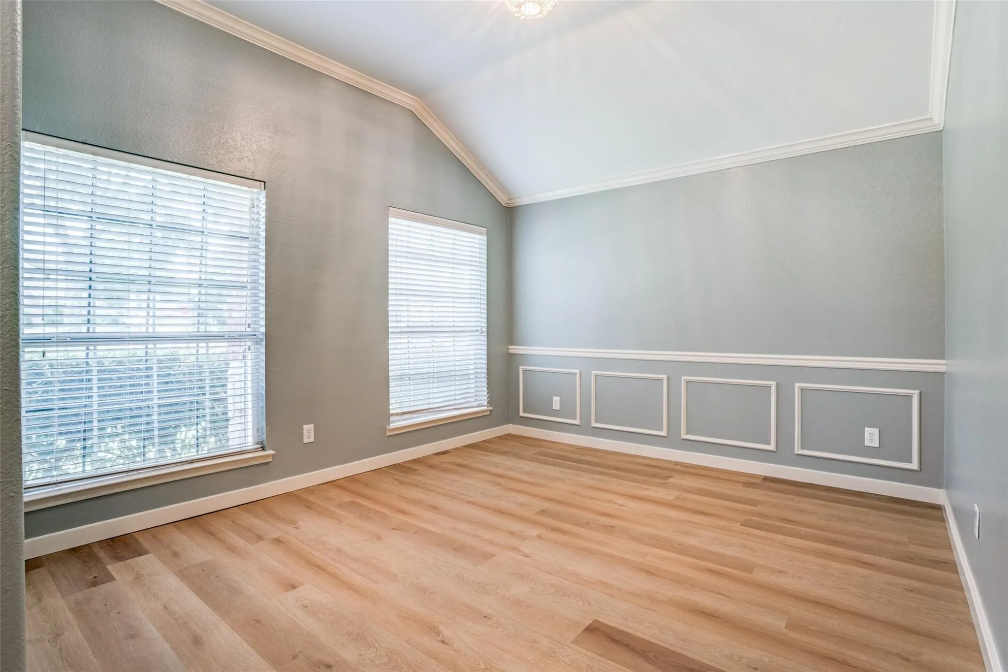 Single Family Residence For Rent in Collin County , 3925 La Tierra Linda Trail, Mc Kinney, Texas 75070, 3 Bedroom, 2 Bathroom, 2 Garage spaces, 1,919 Sqft, built in 2006, mls#21374944, Real Estate Agent in Mc Kinney, Homes For Rent in Collin county, Homes For Rent in Mc Kinney, Realtor in Mc Kinney Texas, Real Estate Brokerage Independent Realty Texas, Luminita Cordes Realtor