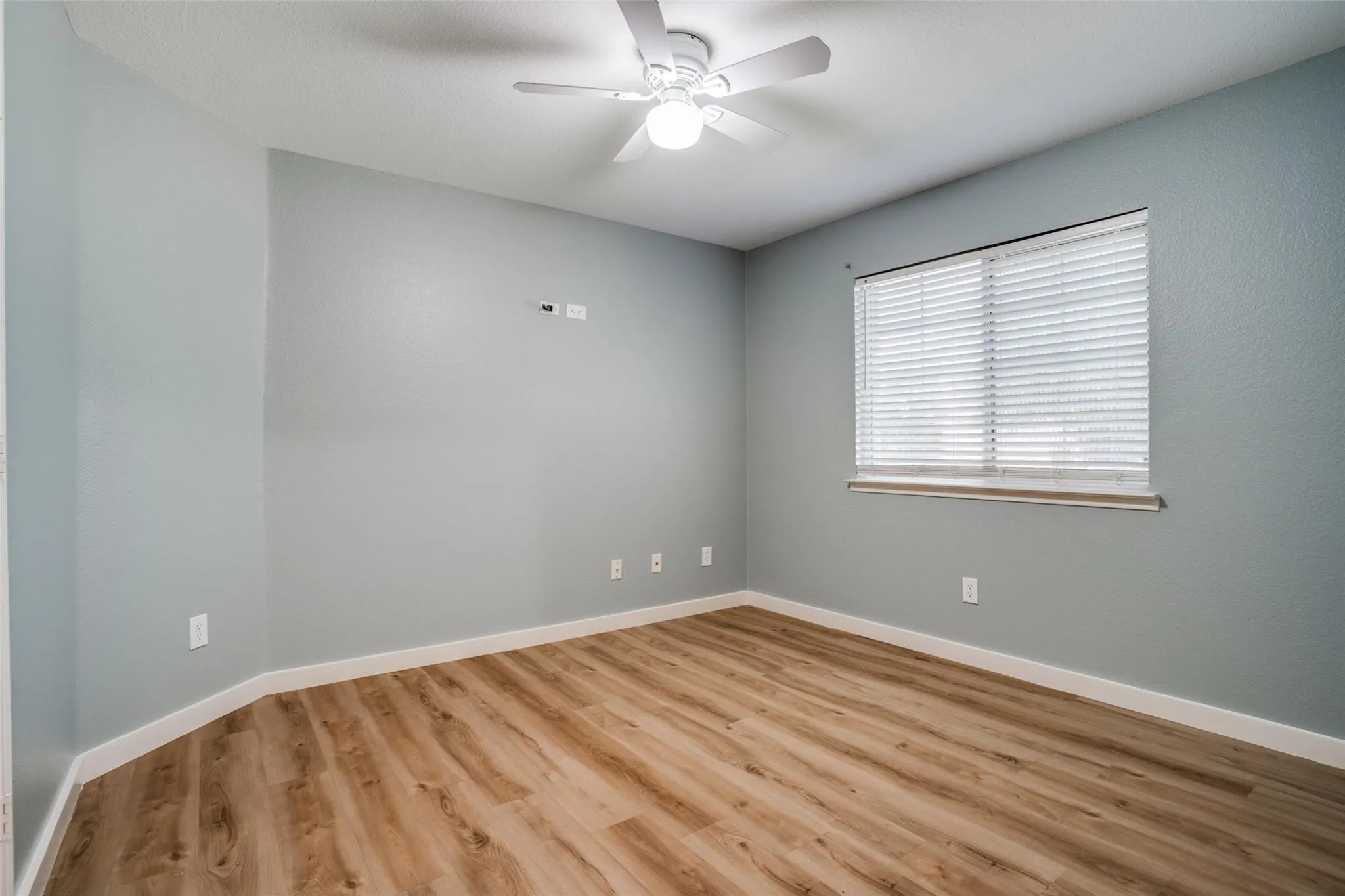 Single Family Residence For Rent in Collin County , 3925 La Tierra Linda Trail, Mc Kinney, Texas 75070, 3 Bedroom, 2 Bathroom, 2 Garage spaces, 1,919 Sqft, built in 2006, mls#21374944, Real Estate Agent in Mc Kinney, Homes For Rent in Collin county, Homes For Rent in Mc Kinney, Realtor in Mc Kinney Texas, Real Estate Brokerage Independent Realty Texas, Luminita Cordes Realtor