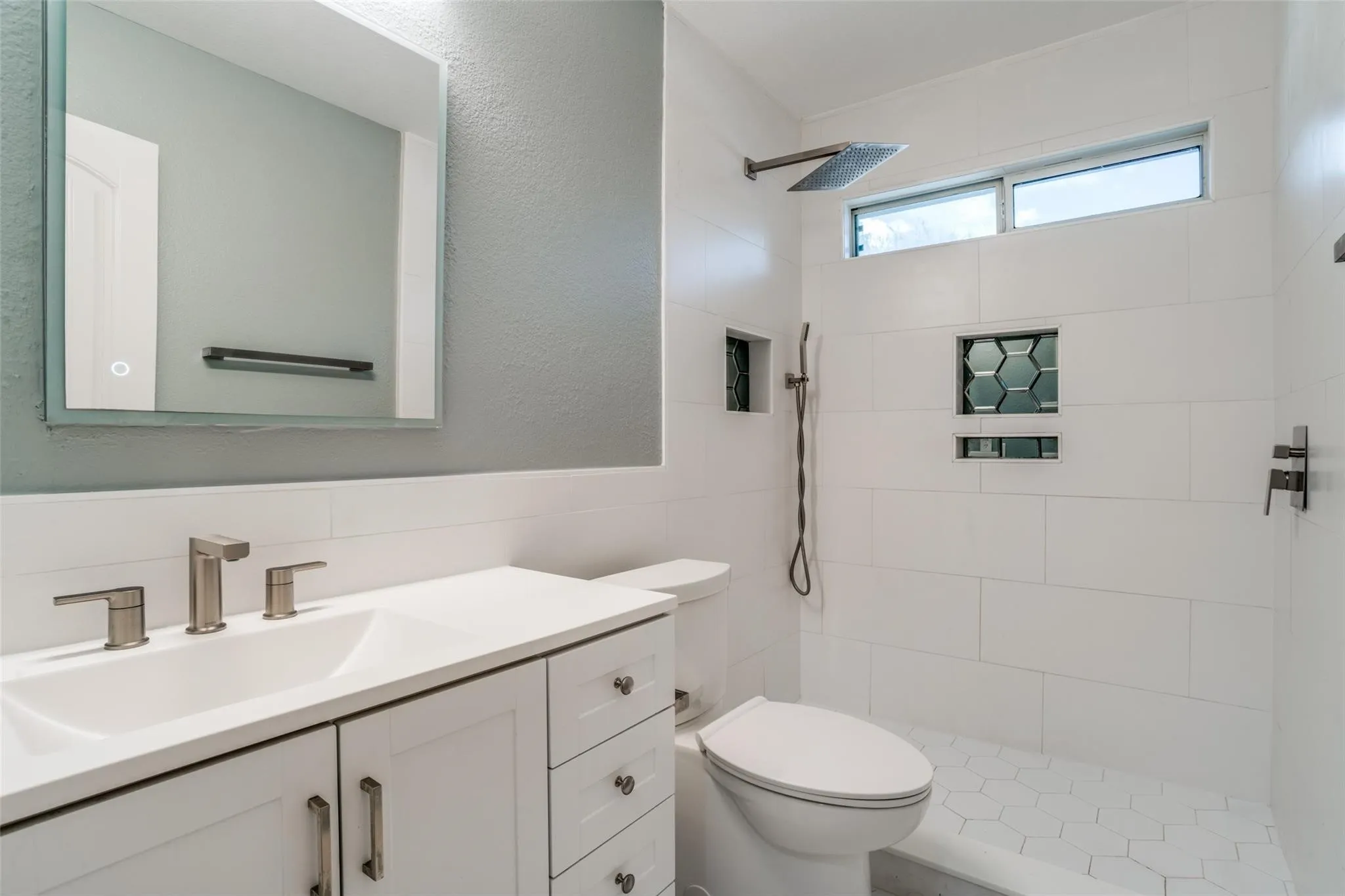Single Family Residence For Rent in Collin County , 3925 La Tierra Linda Trail, Mc Kinney, Texas 75070, 3 Bedroom, 2 Bathroom, 2 Garage spaces, 1,919 Sqft, built in 2006, mls#21374944, Real Estate Agent in Mc Kinney, Homes For Rent in Collin county, Homes For Rent in Mc Kinney, Realtor in Mc Kinney Texas, Real Estate Brokerage Independent Realty Texas, Luminita Cordes Realtor