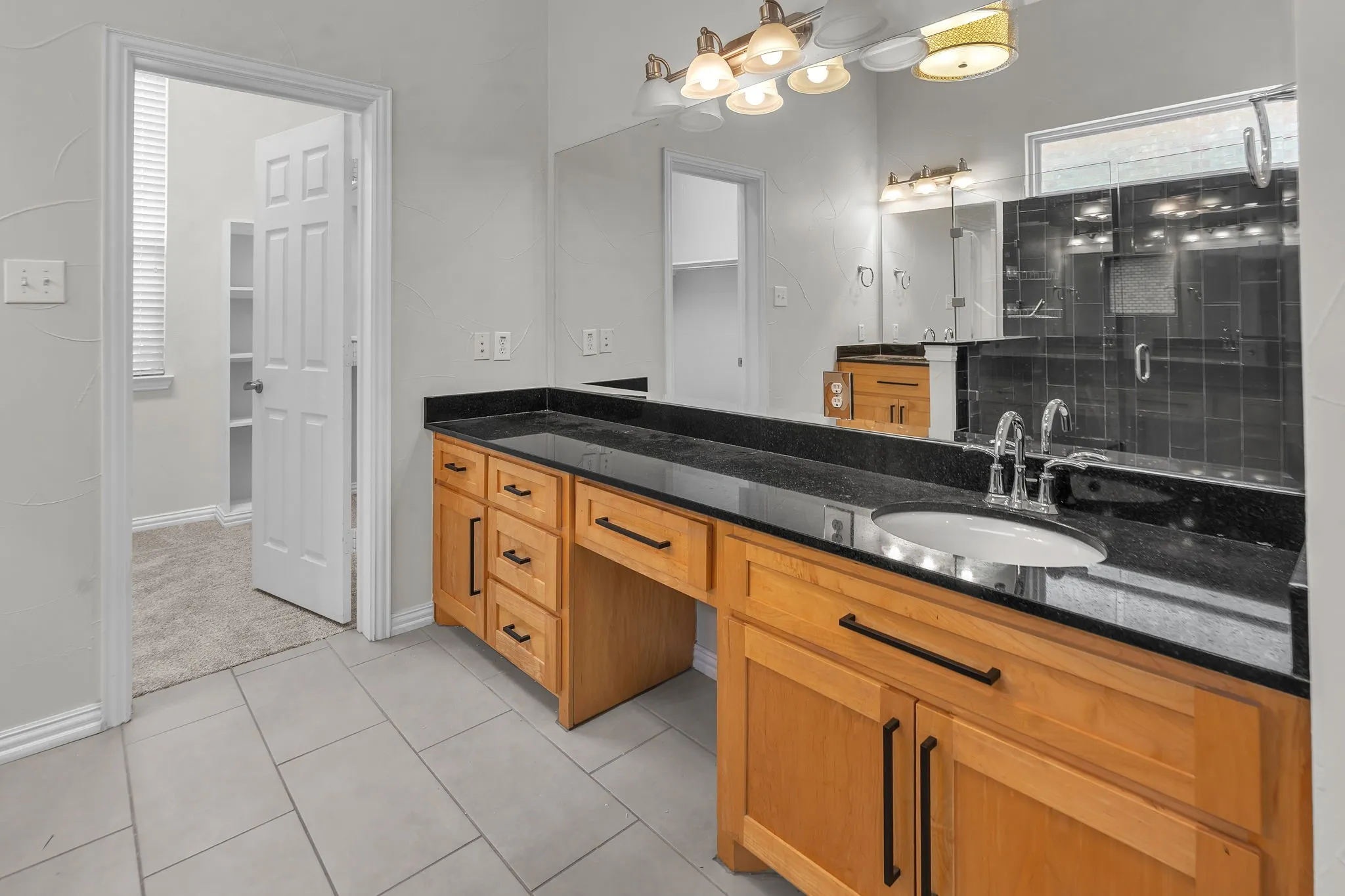 Single Family Residence For Rent in Tarrant County , 9129 Cottonwood Village Drive, Fort Worth, Texas 76120, 3 Bedroom, 2 Bathroom, 2 Garage spaces, 1,800 Sqft, built in 2007, mls#21344436, Real Estate Agent in Fort Worth, Homes For Rent in Tarrant county, Homes For Rent in Fort Worth, Realtor in Fort Worth Texas, Real Estate Brokerage Independent Realty Texas, Luminita Cordes Realtor