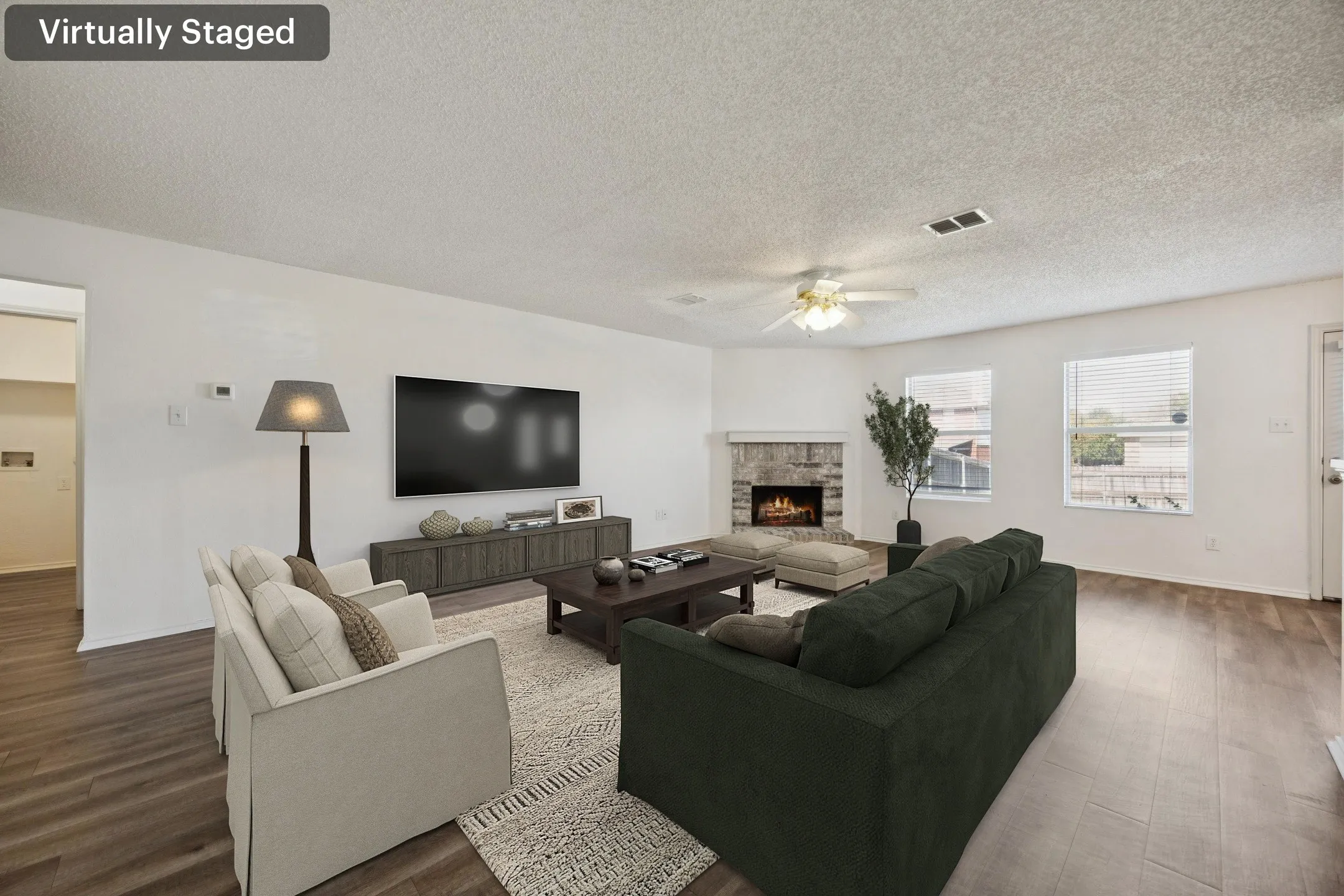 Single Family Residence For Sale in Rockwall County , 1438 Stewart Drive, Rockwall, Texas 75032, 3 Bedroom, 2 Bathroom, 2 Garage spaces, 1,608 Sqft, built in 2000, mls#21376492, Real Estate Agent in Rockwall, Homes For Sale in Rockwall county, Homes For Sale in Rockwall, Realtor in Rockwall Texas, Real Estate Brokerage Independent Realty Texas, Luminita Cordes Realtor
