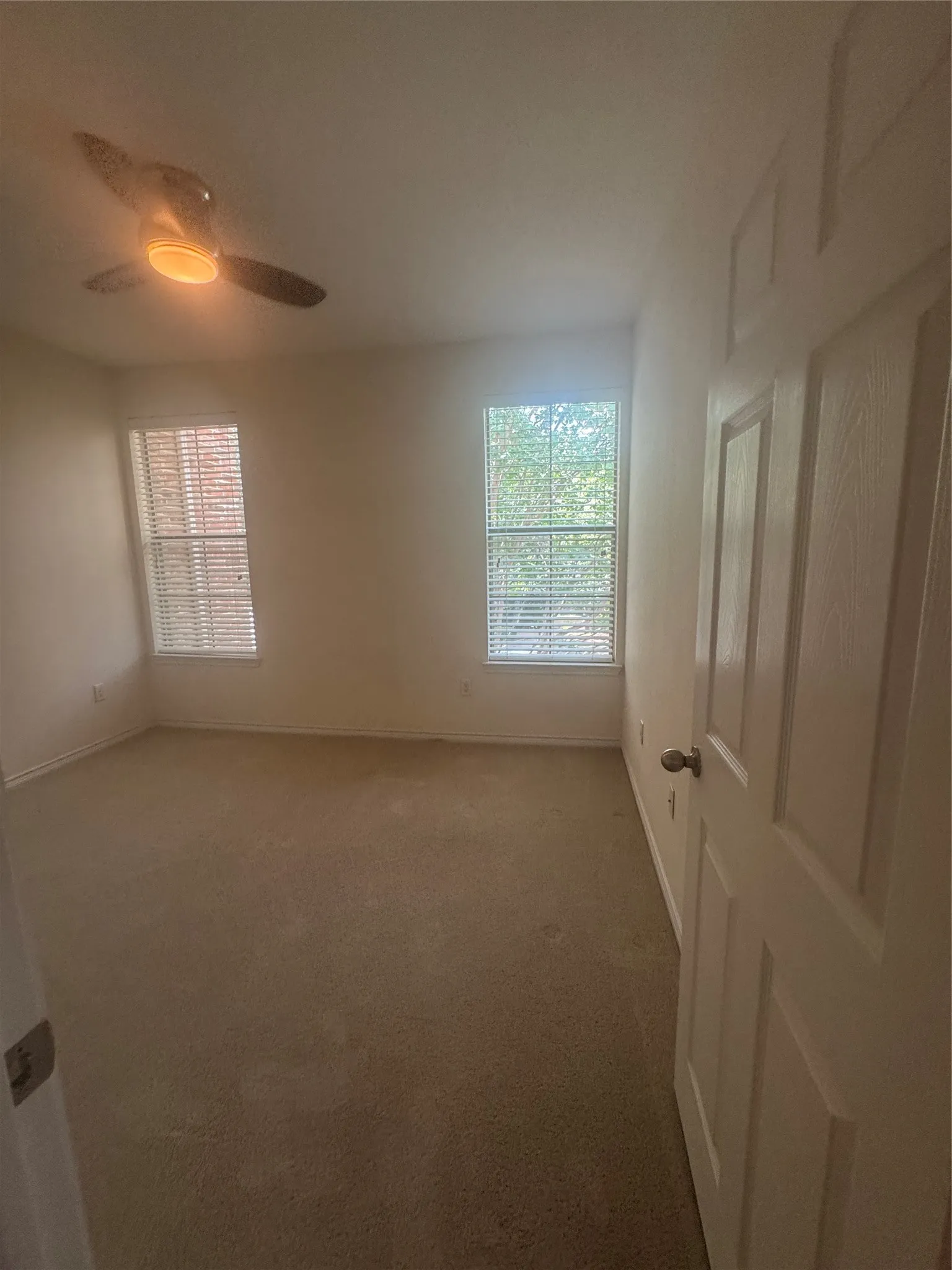 Townhouse For Rent in Dallas County , 2003 Garden View Lane, Richardson, Texas 75080, 3 Bedroom, 3 Bathroom, 2 Garage spaces, 1,754 Sqft, built in 2006, mls#21376521, Real Estate Agent in Richardson, Homes For Rent in Dallas county, Homes For Rent in Richardson, Realtor in Richardson Texas, Real Estate Brokerage Independent Realty Texas, Luminita Cordes Realtor