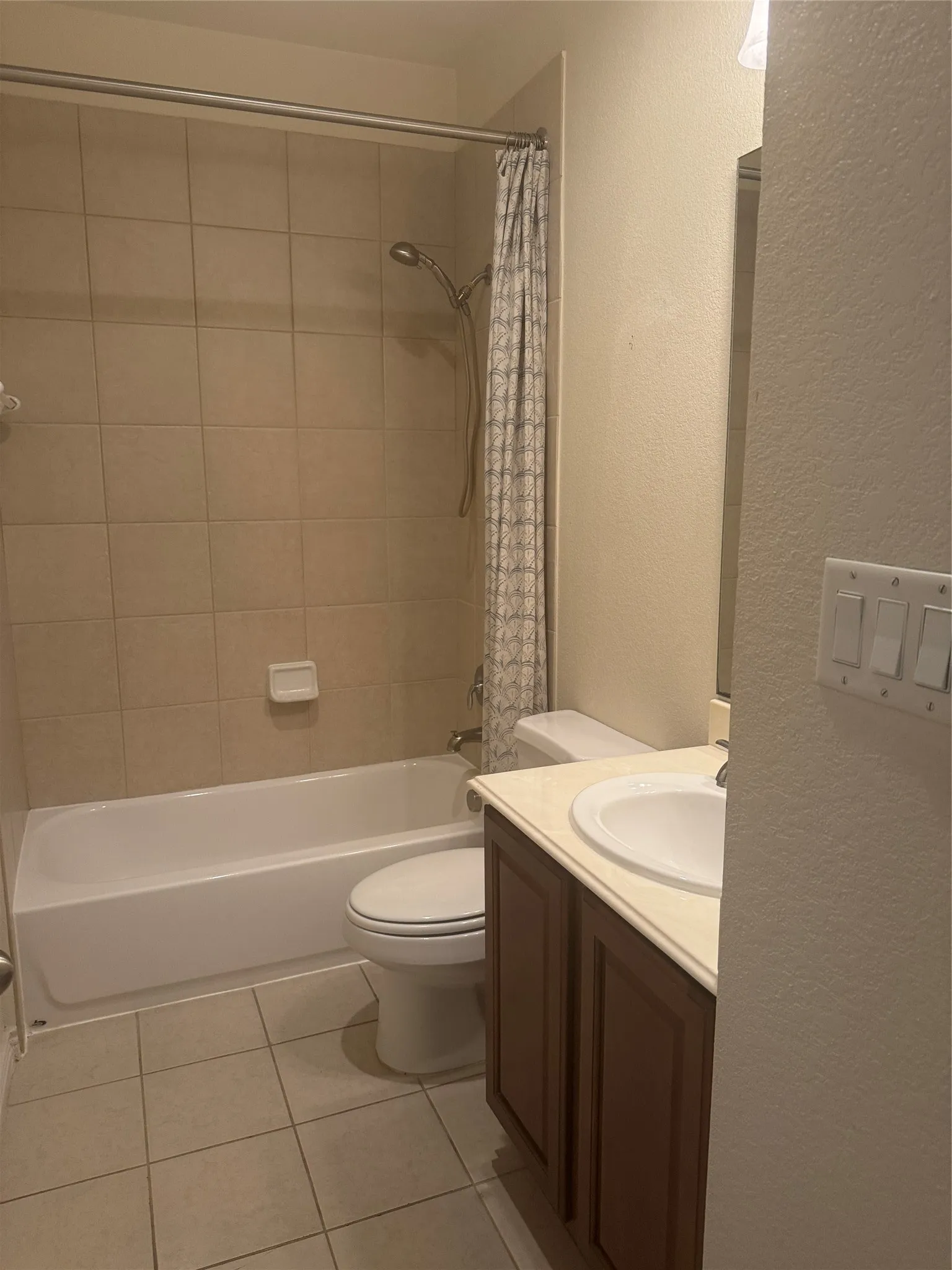 Townhouse For Rent in Dallas County , 2003 Garden View Lane, Richardson, Texas 75080, 3 Bedroom, 3 Bathroom, 2 Garage spaces, 1,754 Sqft, built in 2006, mls#21376521, Real Estate Agent in Richardson, Homes For Rent in Dallas county, Homes For Rent in Richardson, Realtor in Richardson Texas, Real Estate Brokerage Independent Realty Texas, Luminita Cordes Realtor