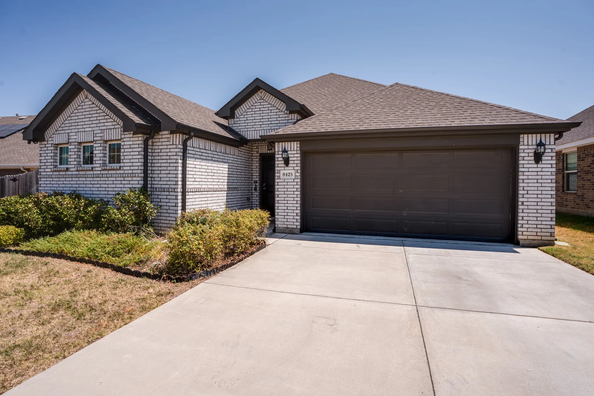 Single Family Residence For Sale in Tarrant County , 8425 High Garden Street, Fort Worth, Texas 76123, 5 Bedroom, 3 Bathroom, 2 Garage spaces, 2,126 Sqft, built in 2021, mls#21352373, Real Estate Agent in Fort Worth, Homes For Sale in Tarrant county, Homes For Sale in Fort Worth, Realtor in Fort Worth Texas, Real Estate Brokerage Independent Realty Texas, Luminita Cordes Realtor