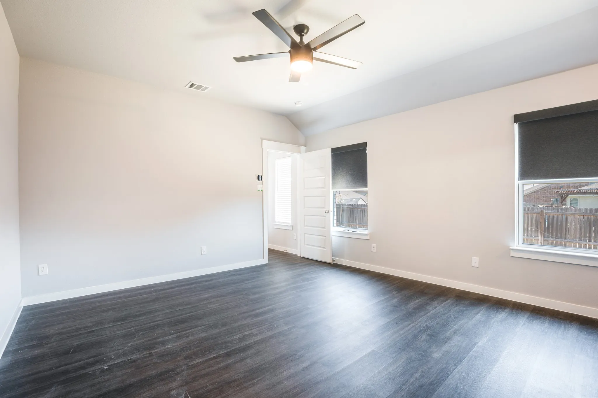 Single Family Residence For Sale in Tarrant County , 8425 High Garden Street, Fort Worth, Texas 76123, 5 Bedroom, 3 Bathroom, 2 Garage spaces, 2,126 Sqft, built in 2021, mls#21352373, Real Estate Agent in Fort Worth, Homes For Sale in Tarrant county, Homes For Sale in Fort Worth, Realtor in Fort Worth Texas, Real Estate Brokerage Independent Realty Texas, Luminita Cordes Realtor