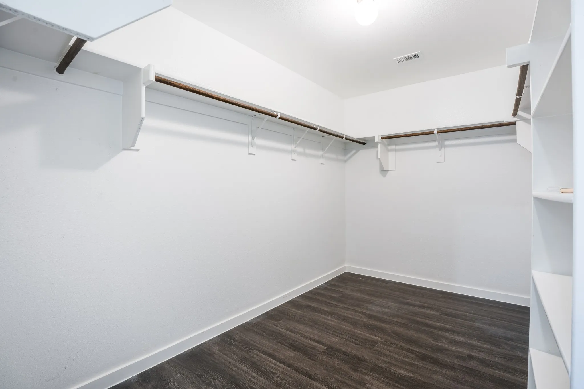 Single Family Residence For Sale in Tarrant County , 8425 High Garden Street, Fort Worth, Texas 76123, 5 Bedroom, 3 Bathroom, 2 Garage spaces, 2,126 Sqft, built in 2021, mls#21352373, Real Estate Agent in Fort Worth, Homes For Sale in Tarrant county, Homes For Sale in Fort Worth, Realtor in Fort Worth Texas, Real Estate Brokerage Independent Realty Texas, Luminita Cordes Realtor