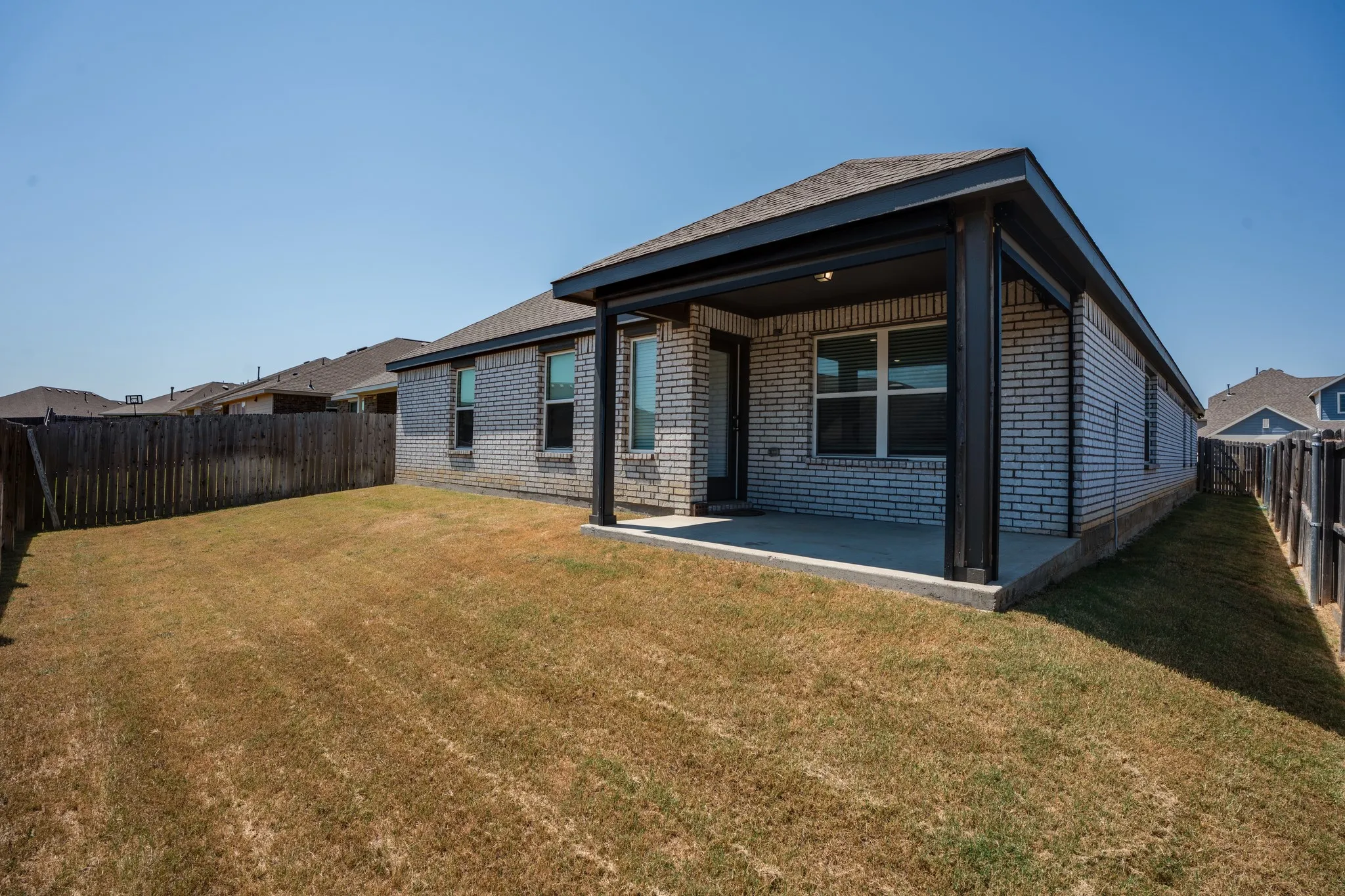 Single Family Residence For Sale in Tarrant County , 8425 High Garden Street, Fort Worth, Texas 76123, 5 Bedroom, 3 Bathroom, 2 Garage spaces, 2,126 Sqft, built in 2021, mls#21352373, Real Estate Agent in Fort Worth, Homes For Sale in Tarrant county, Homes For Sale in Fort Worth, Realtor in Fort Worth Texas, Real Estate Brokerage Independent Realty Texas, Luminita Cordes Realtor
