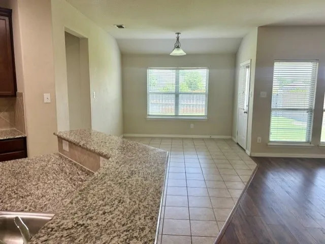 Single Family Residence For Sale in Denton County , 917 Bird Creek Drive, Little Elm, Texas 75068, 3 Bedroom, 2 Bathroom, 2 Garage spaces, 1,713 Sqft, built in 2017, mls#21376530, Real Estate Agent in Little Elm, Homes For Sale in Denton county, Homes For Sale in Little Elm, Realtor in Little Elm Texas, Real Estate Brokerage Independent Realty Texas, Luminita Cordes Realtor