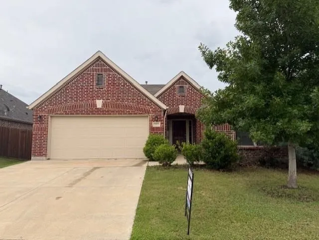 Single Family Residence For Sale in Denton County , 917 Bird Creek Drive, Little Elm, Texas 75068, 3 Bedroom, 2 Bathroom, 2 Garage spaces, 1,713 Sqft, built in 2017, mls#21376530, Real Estate Agent in Little Elm, Homes For Sale in Denton county, Homes For Sale in Little Elm, Realtor in Little Elm Texas, Real Estate Brokerage Independent Realty Texas, Luminita Cordes Realtor