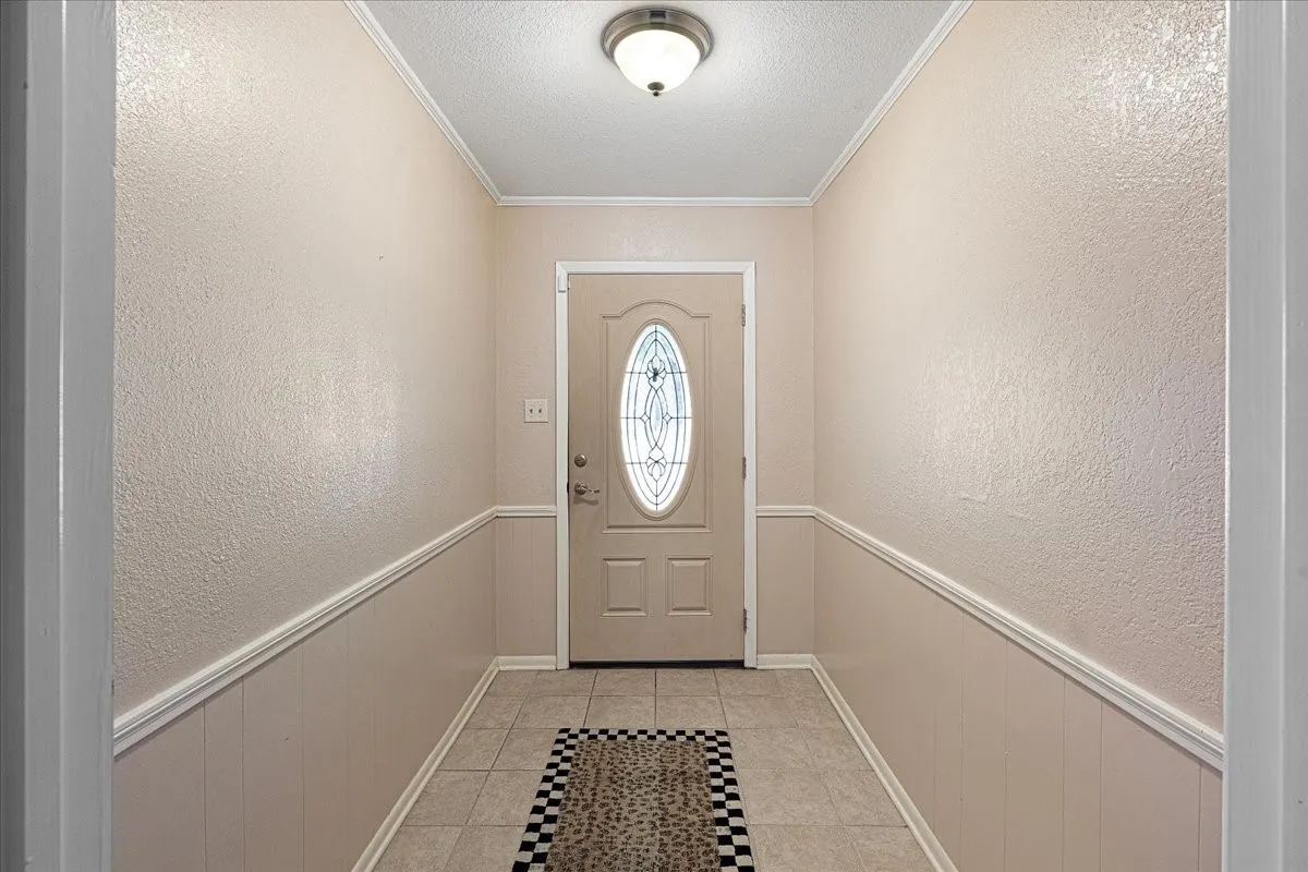 Single Family Residence For Sale in Navarro County , 3201 Louis Avenue, Corsicana, Texas 75110, 3 Bedroom, 2 Bathroom, 2 Garage spaces, 1,606 Sqft, built in 1979, mls#21373385, Real Estate Agent in Corsicana, Homes For Sale in Navarro county, Homes For Sale in Corsicana, Realtor in Corsicana Texas, Real Estate Brokerage Independent Realty Texas, Luminita Cordes Realtor