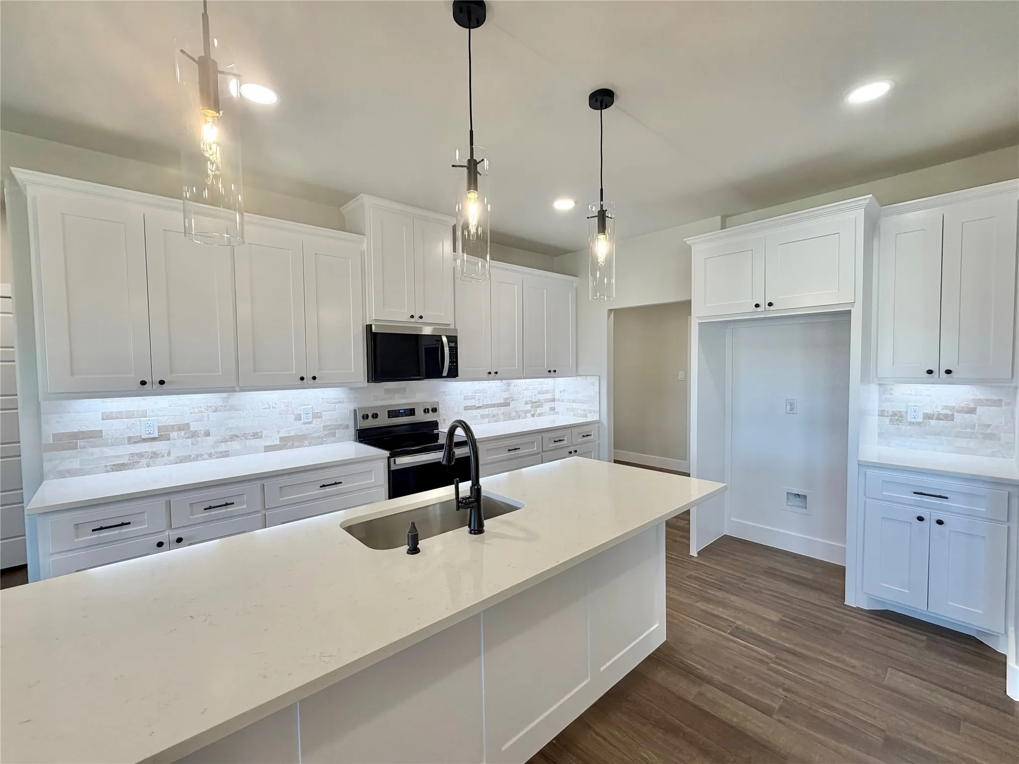 Single Family Residence For Sale in Parker County , 1013 Sabrina Court, Weatherford, Texas 76085, 4 Bedroom, 3 Bathroom, 2 Garage spaces, 2,160 Sqft, built in 2026, mls#21376409, Real Estate Agent in Weatherford, Homes For Sale in Parker county, Homes For Sale in Weatherford, Realtor in Weatherford Texas, Real Estate Brokerage Independent Realty Texas, Luminita Cordes Realtor