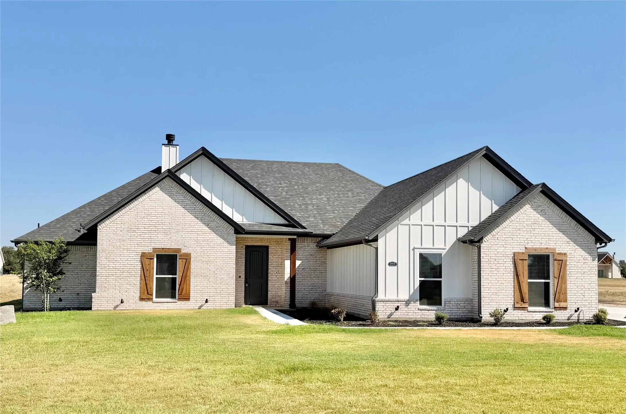 Single Family Residence For Sale in Parker County , 1013 Sabrina Court, Weatherford, Texas 76085, 4 Bedroom, 3 Bathroom, 2 Garage spaces, 2,160 Sqft, built in 2026, mls#21376409, Real Estate Agent in Weatherford, Homes For Sale in Parker county, Homes For Sale in Weatherford, Realtor in Weatherford Texas, Real Estate Brokerage Independent Realty Texas, Luminita Cordes Realtor