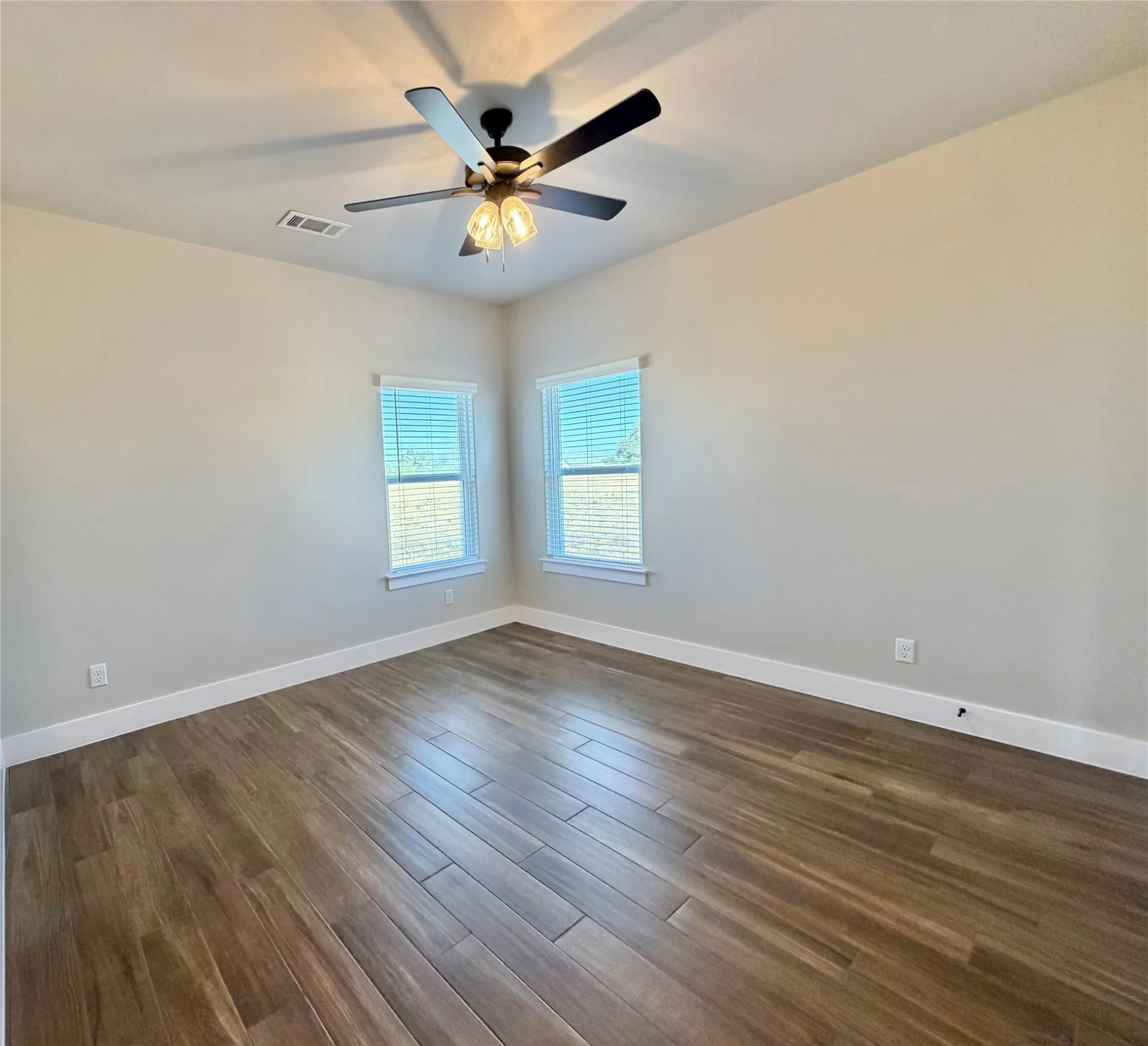 Single Family Residence For Sale in Parker County , 1013 Sabrina Court, Weatherford, Texas 76085, 4 Bedroom, 3 Bathroom, 2 Garage spaces, 2,160 Sqft, built in 2026, mls#21376409, Real Estate Agent in Weatherford, Homes For Sale in Parker county, Homes For Sale in Weatherford, Realtor in Weatherford Texas, Real Estate Brokerage Independent Realty Texas, Luminita Cordes Realtor