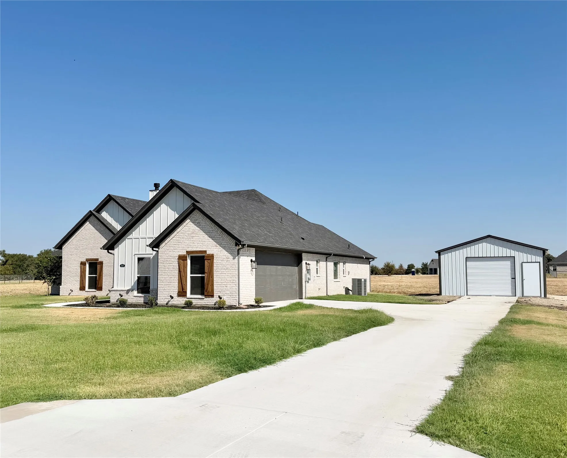 Single Family Residence For Sale in Parker County , 1013 Sabrina Court, Weatherford, Texas 76085, 4 Bedroom, 3 Bathroom, 2 Garage spaces, 2,160 Sqft, built in 2026, mls#21376409, Real Estate Agent in Weatherford, Homes For Sale in Parker county, Homes For Sale in Weatherford, Realtor in Weatherford Texas, Real Estate Brokerage Independent Realty Texas, Luminita Cordes Realtor