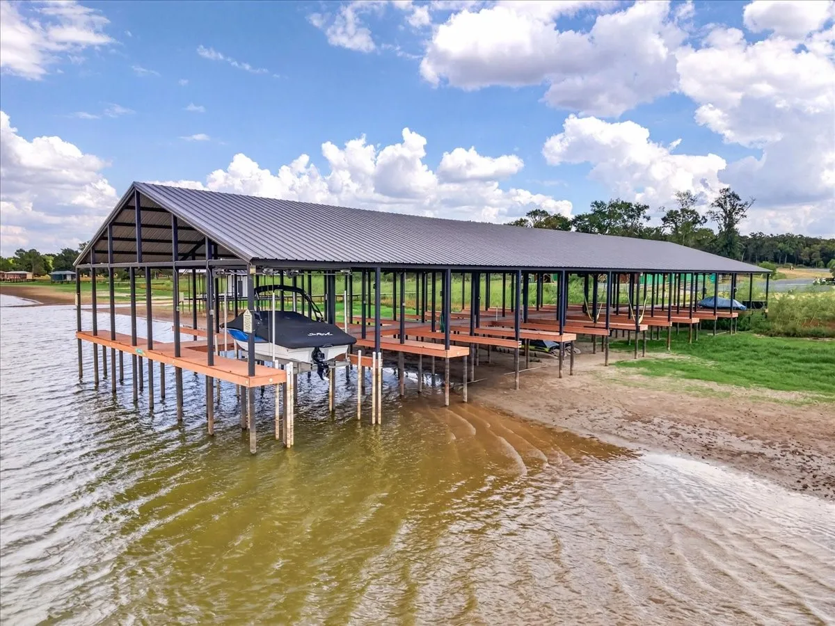 Unimproved Land For Sale in Henderson County , 6970 Lakeshore Way, Caney City, Texas 75124, 0, 0, Garage spaces, 0 Sqft, built in 0, mls#21374142, Real Estate Agent in Caney City, Homes For Sale in Henderson county, Homes For Sale in Caney City, Realtor in Caney City Texas, Real Estate Brokerage Independent Realty Texas, Luminita Cordes Realtor