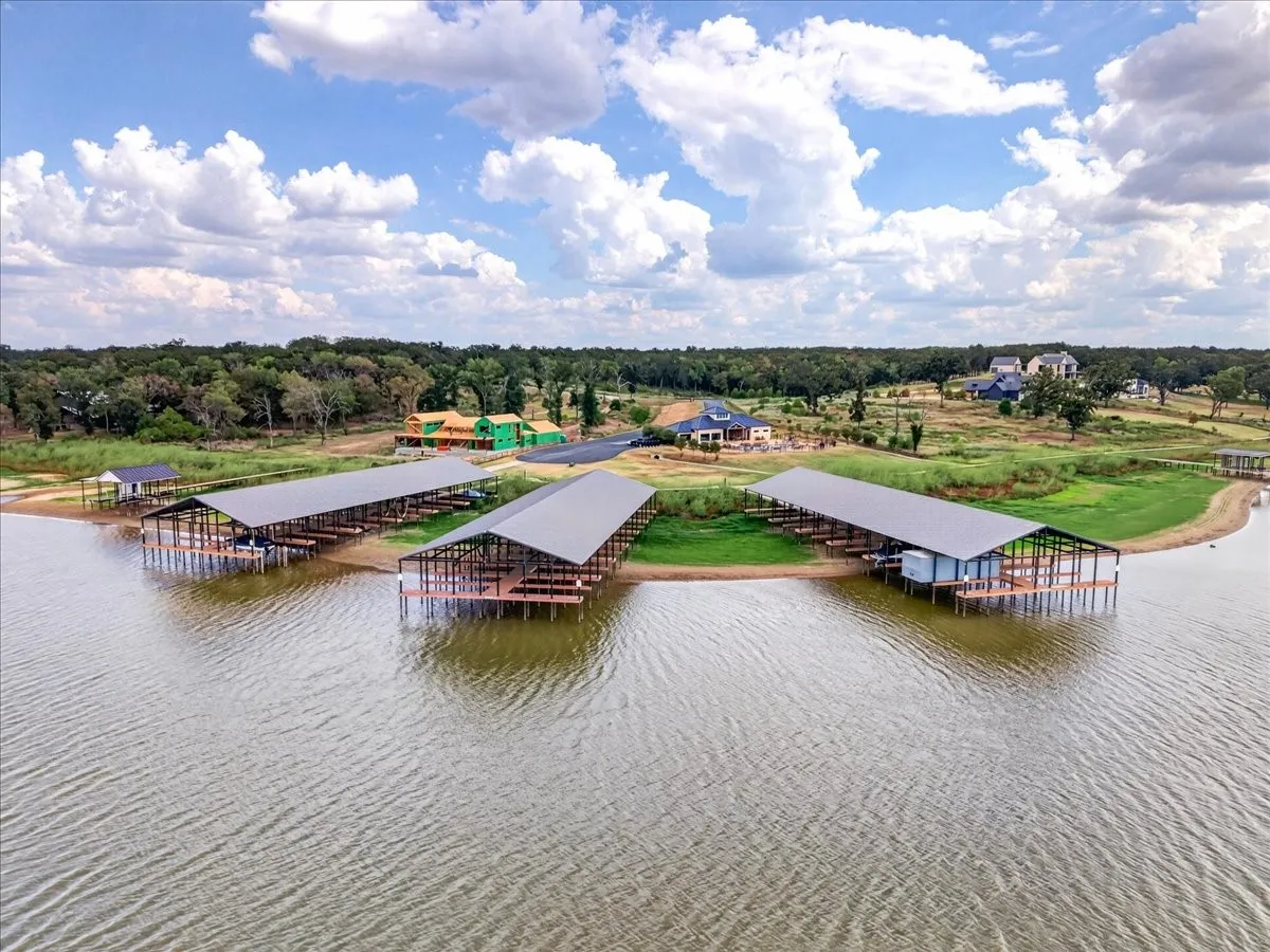Unimproved Land For Sale in Henderson County , 6970 Lakeshore Way, Caney City, Texas 75124, 0, 0, Garage spaces, 0 Sqft, built in 0, mls#21374142, Real Estate Agent in Caney City, Homes For Sale in Henderson county, Homes For Sale in Caney City, Realtor in Caney City Texas, Real Estate Brokerage Independent Realty Texas, Luminita Cordes Realtor