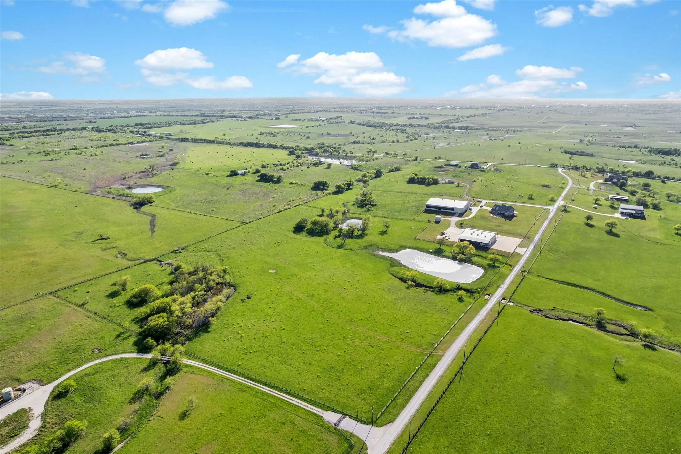 Farm For Sale in Denton County , 12491 Madison Lane, Justin, Texas 76247, 5 Bedroom, 6 Bathroom, 3 Garage spaces, 13,071 Sqft, built in 2008, mls#21376449, Real Estate Agent in Justin, Homes For Sale in Denton county, Homes For Sale in Justin, Realtor in Justin Texas, Real Estate Brokerage Independent Realty Texas, Luminita Cordes Realtor