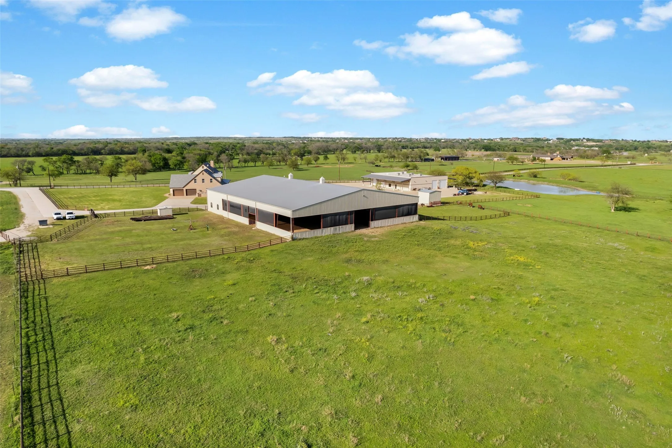 Farm For Sale in Denton County , 12491 Madison Lane, Justin, Texas 76247, 5 Bedroom, 6 Bathroom, 3 Garage spaces, 13,071 Sqft, built in 2008, mls#21376449, Real Estate Agent in Justin, Homes For Sale in Denton county, Homes For Sale in Justin, Realtor in Justin Texas, Real Estate Brokerage Independent Realty Texas, Luminita Cordes Realtor