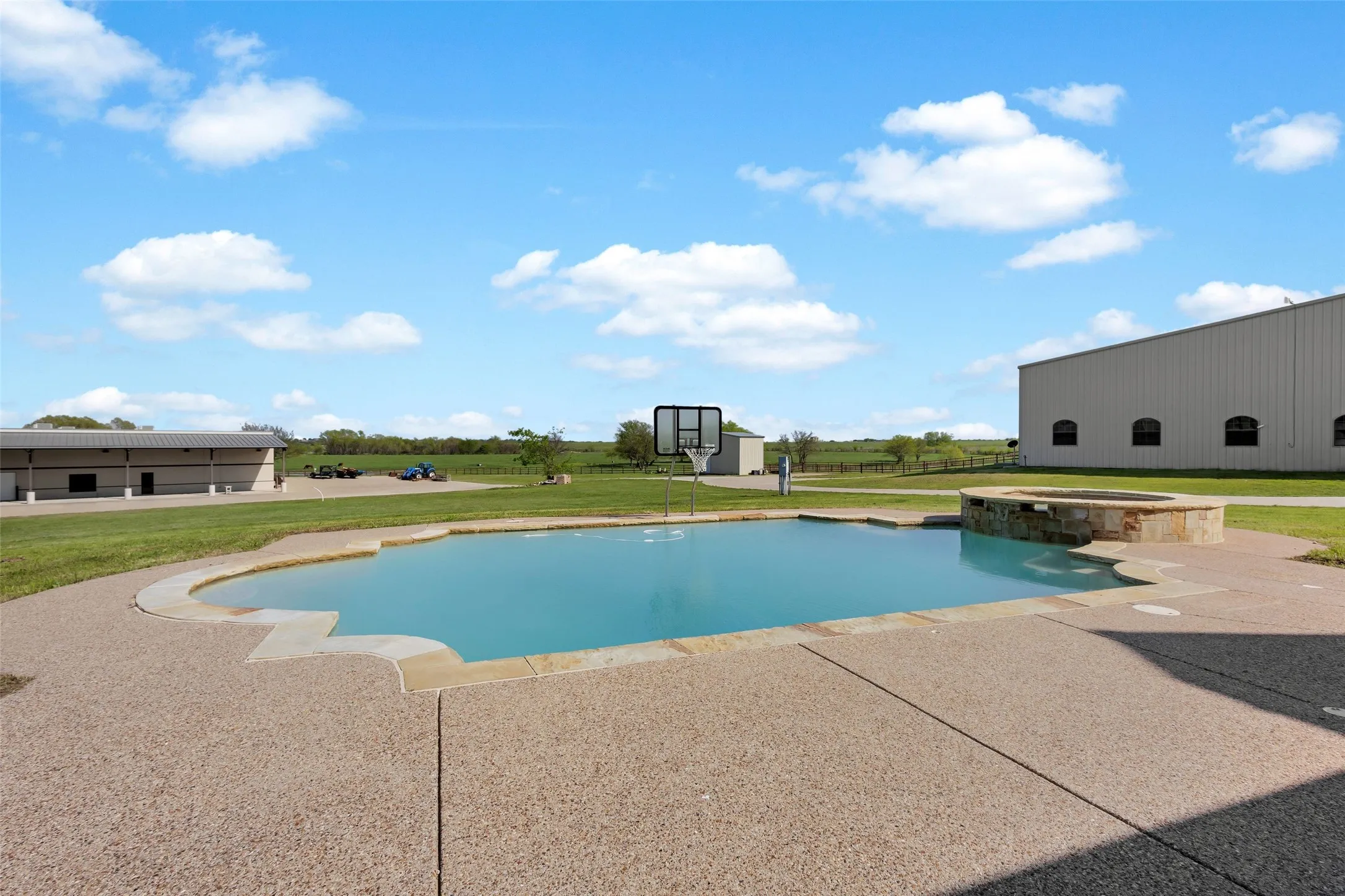 Farm For Sale in Denton County , 12491 Madison Lane, Justin, Texas 76247, 5 Bedroom, 6 Bathroom, 3 Garage spaces, 13,071 Sqft, built in 2008, mls#21376449, Real Estate Agent in Justin, Homes For Sale in Denton county, Homes For Sale in Justin, Realtor in Justin Texas, Real Estate Brokerage Independent Realty Texas, Luminita Cordes Realtor