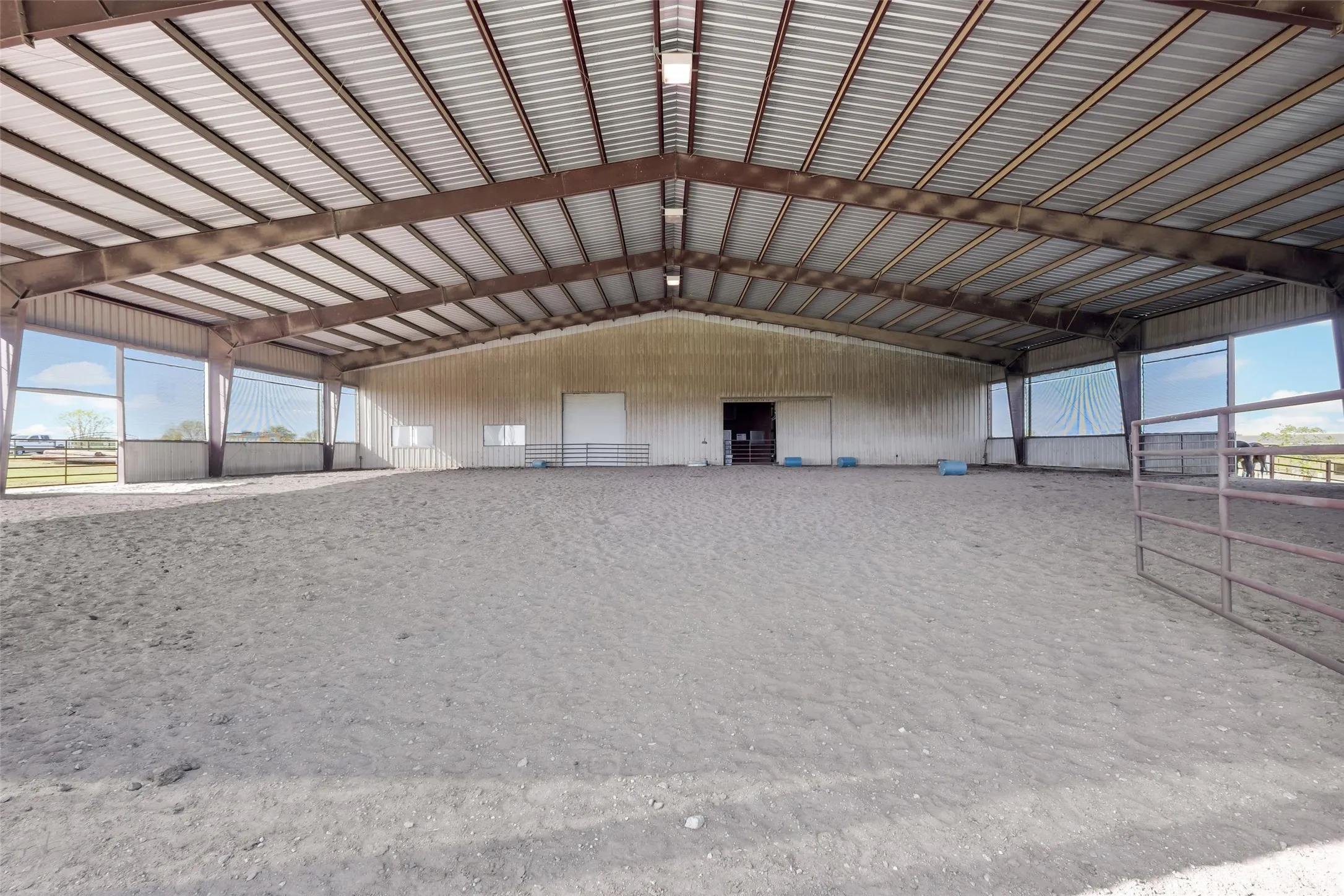Farm For Sale in Denton County , 12491 Madison Lane, Justin, Texas 76247, 5 Bedroom, 6 Bathroom, 3 Garage spaces, 13,071 Sqft, built in 2008, mls#21376449, Real Estate Agent in Justin, Homes For Sale in Denton county, Homes For Sale in Justin, Realtor in Justin Texas, Real Estate Brokerage Independent Realty Texas, Luminita Cordes Realtor