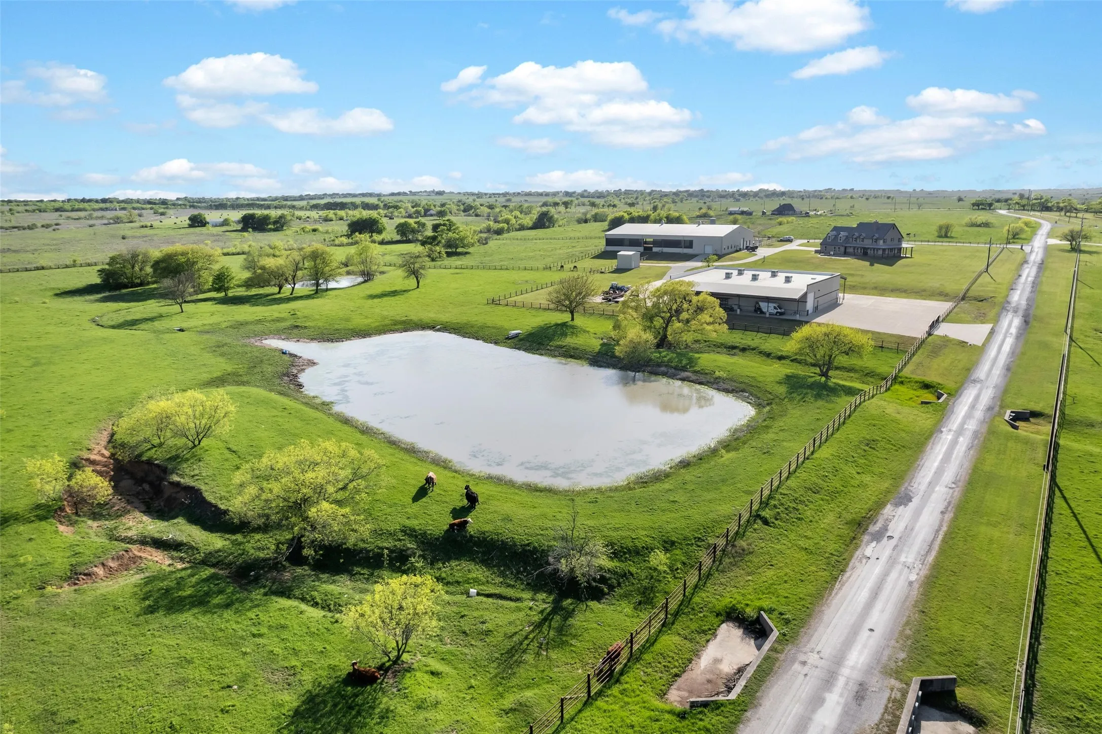Farm For Sale in Denton County , 12491 Madison Lane, Justin, Texas 76247, 5 Bedroom, 6 Bathroom, 3 Garage spaces, 13,071 Sqft, built in 2008, mls#21376449, Real Estate Agent in Justin, Homes For Sale in Denton county, Homes For Sale in Justin, Realtor in Justin Texas, Real Estate Brokerage Independent Realty Texas, Luminita Cordes Realtor