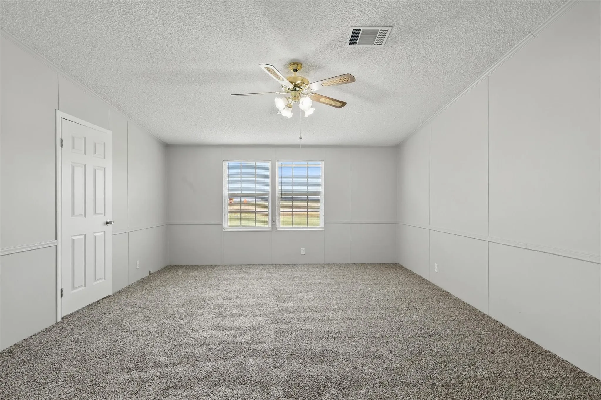 Mobile Home For Rent in Denton County , 6094 Smiley Road, Celina, Texas 75009, 3 Bedroom, 2 Bathroom, Garage spaces, 1,848 Sqft, built in 1997, mls#21375960, Real Estate Agent in Celina, Homes For Rent in Denton county, Homes For Rent in Celina, Realtor in Celina Texas, Real Estate Brokerage Independent Realty Texas, Luminita Cordes Realtor