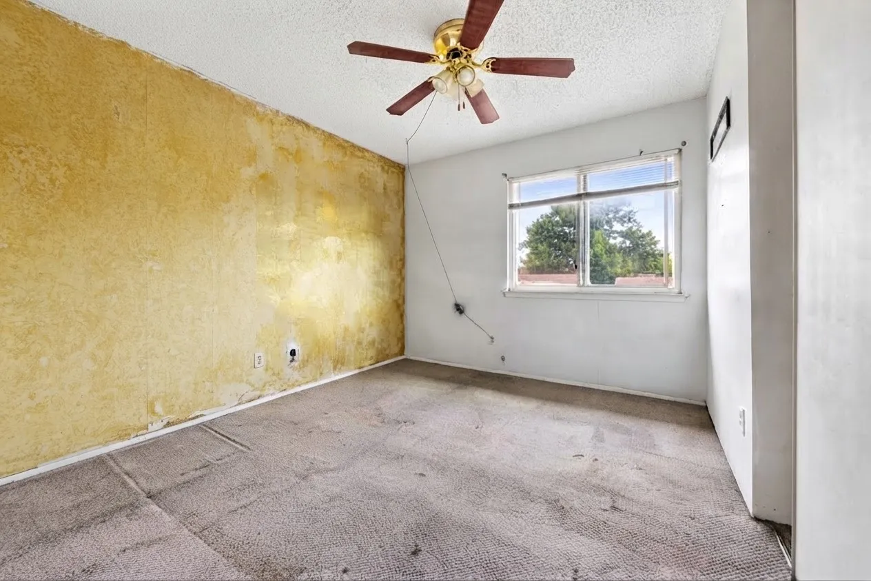 Single Family Residence For Sale in Dallas County , 1822 Glouchester Drive, Garland, Texas 75044, 4 Bedroom, 2 Bathroom, 2 Garage spaces, 2,400 Sqft, built in 1973, mls#21376542, Real Estate Agent in Garland, Homes For Sale in Dallas county, Homes For Sale in Garland, Realtor in Garland Texas, Real Estate Brokerage Independent Realty Texas, Luminita Cordes Realtor