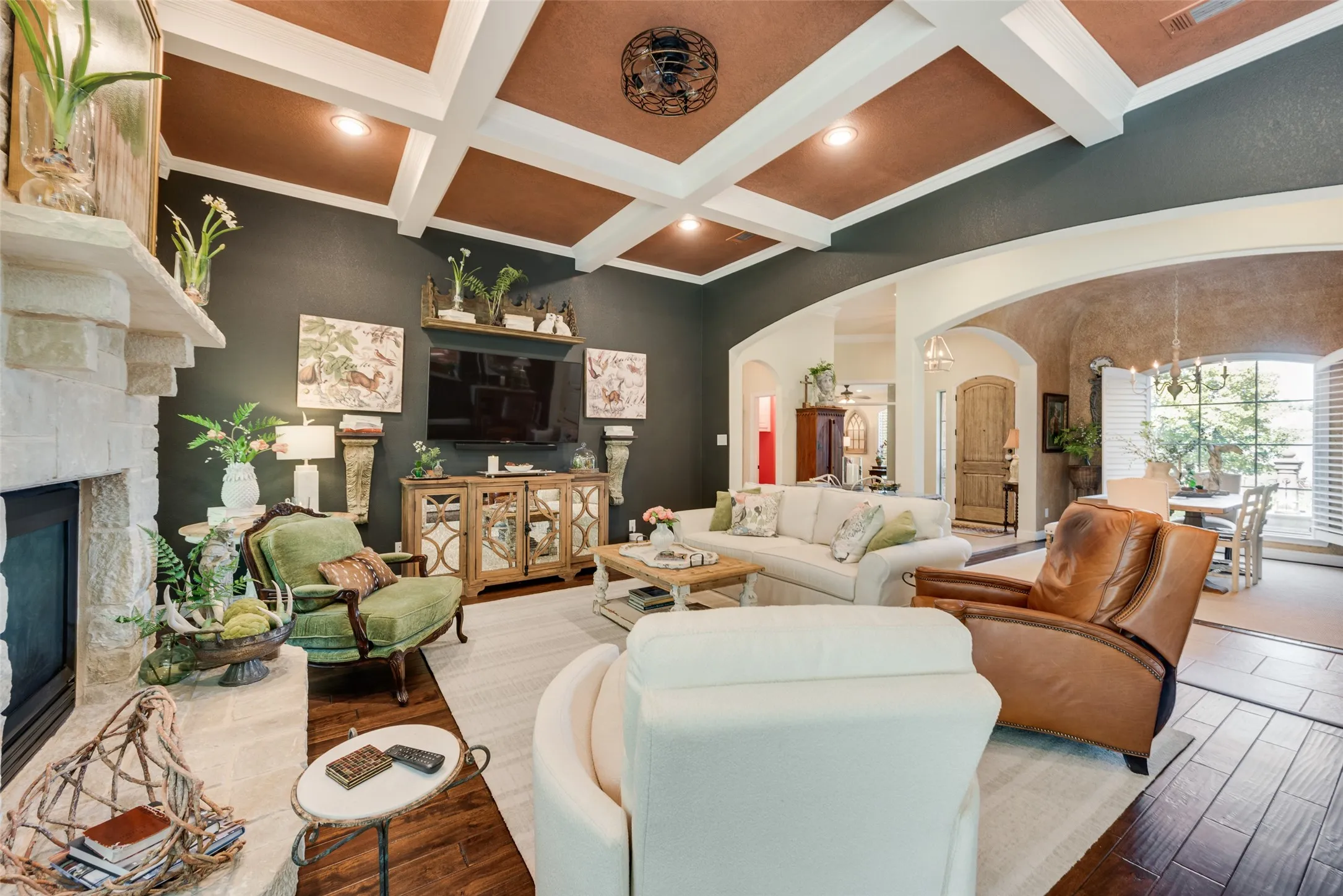 Single Family Residence For Sale in Parker County , 112 Trailview Lane, Weatherford, Texas 76088, 4 Bedroom, 4 Bathroom, 3 Garage spaces, 2,996 Sqft, built in 2008, mls#21376549, Real Estate Agent in Weatherford, Homes For Sale in Parker county, Homes For Sale in Weatherford, Realtor in Weatherford Texas, Real Estate Brokerage Independent Realty Texas, Luminita Cordes Realtor