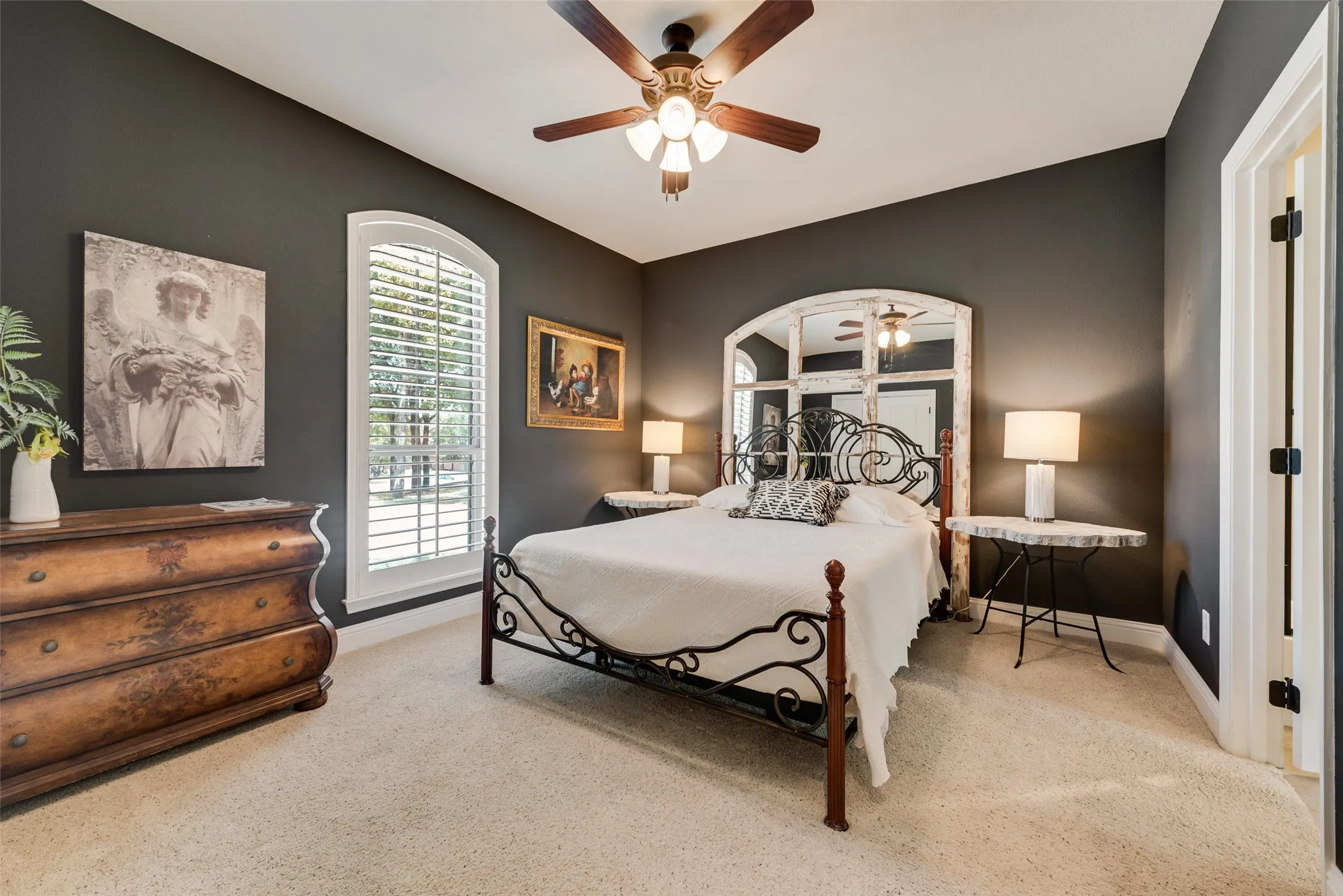 Single Family Residence For Sale in Parker County , 112 Trailview Lane, Weatherford, Texas 76088, 4 Bedroom, 4 Bathroom, 3 Garage spaces, 2,996 Sqft, built in 2008, mls#21376549, Real Estate Agent in Weatherford, Homes For Sale in Parker county, Homes For Sale in Weatherford, Realtor in Weatherford Texas, Real Estate Brokerage Independent Realty Texas, Luminita Cordes Realtor