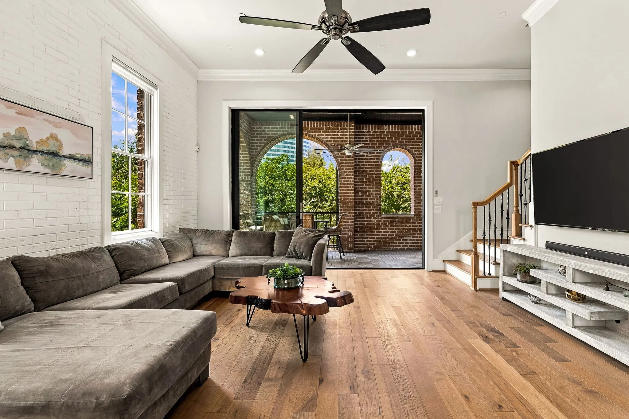 Townhouse For Sale in Dallas County , 5217 Baker Boulevard, Irving, Texas 75039, 3 Bedroom, 4 Bathroom, 2 Garage spaces, 2,453 Sqft, built in 2018, mls#21374274, Real Estate Agent in Irving, Homes For Sale in Dallas county, Homes For Sale in Irving, Realtor in Irving Texas, Real Estate Brokerage Independent Realty Texas, Luminita Cordes Realtor