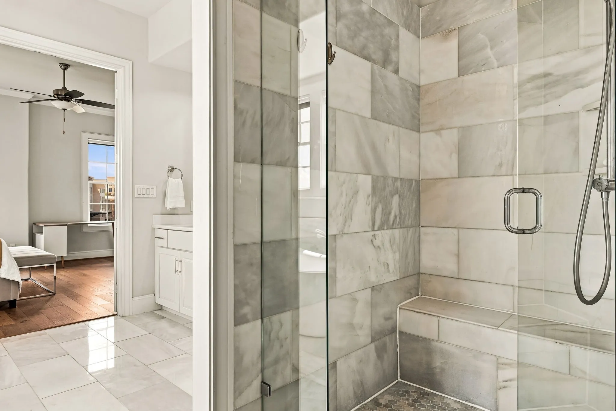 Townhouse For Sale in Dallas County , 5217 Baker Boulevard, Irving, Texas 75039, 3 Bedroom, 4 Bathroom, 2 Garage spaces, 2,453 Sqft, built in 2018, mls#21374274, Real Estate Agent in Irving, Homes For Sale in Dallas county, Homes For Sale in Irving, Realtor in Irving Texas, Real Estate Brokerage Independent Realty Texas, Luminita Cordes Realtor
