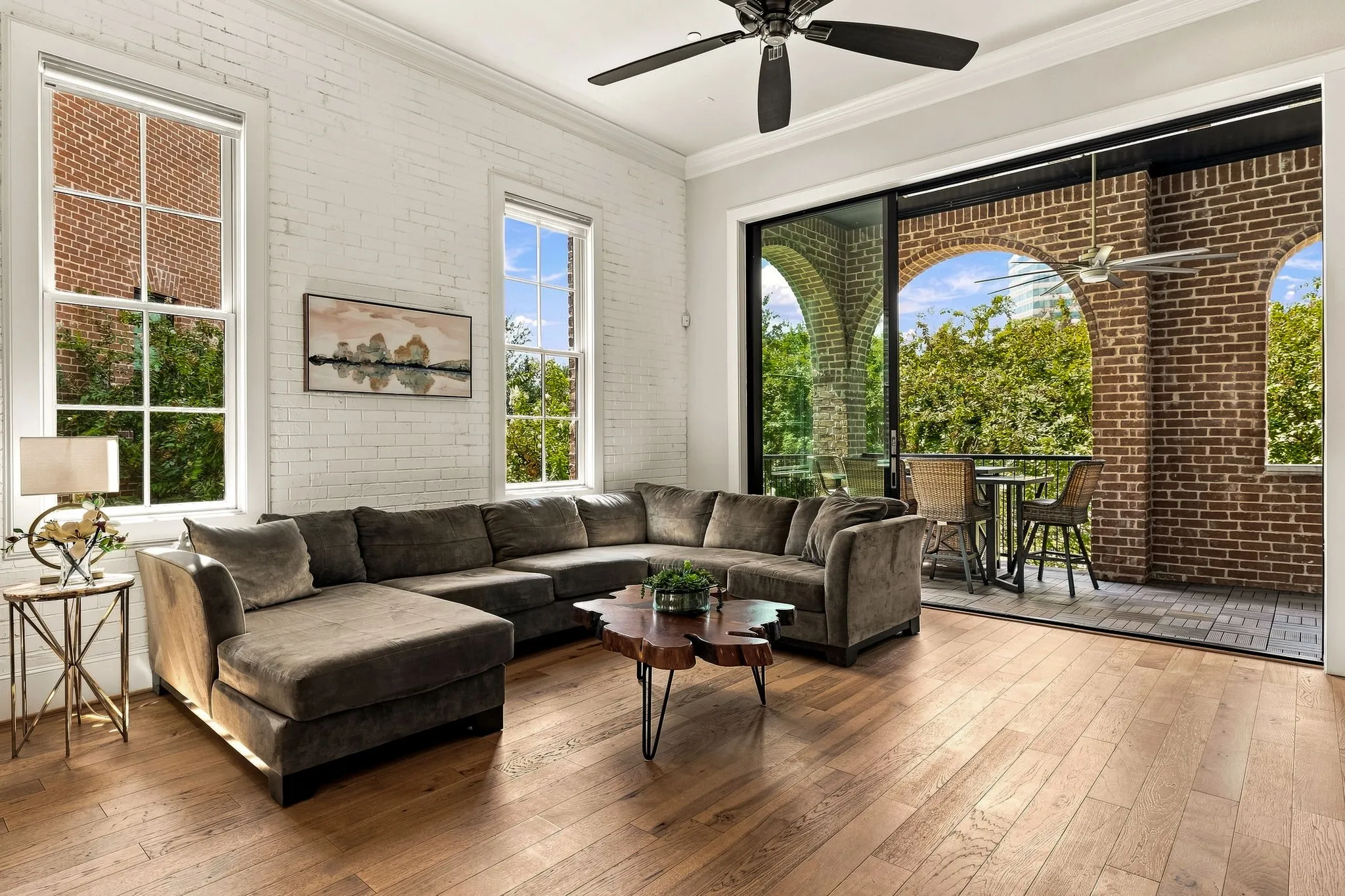 Townhouse For Sale in Dallas County , 5217 Baker Boulevard, Irving, Texas 75039, 3 Bedroom, 4 Bathroom, 2 Garage spaces, 2,453 Sqft, built in 2018, mls#21374274, Real Estate Agent in Irving, Homes For Sale in Dallas county, Homes For Sale in Irving, Realtor in Irving Texas, Real Estate Brokerage Independent Realty Texas, Luminita Cordes Realtor